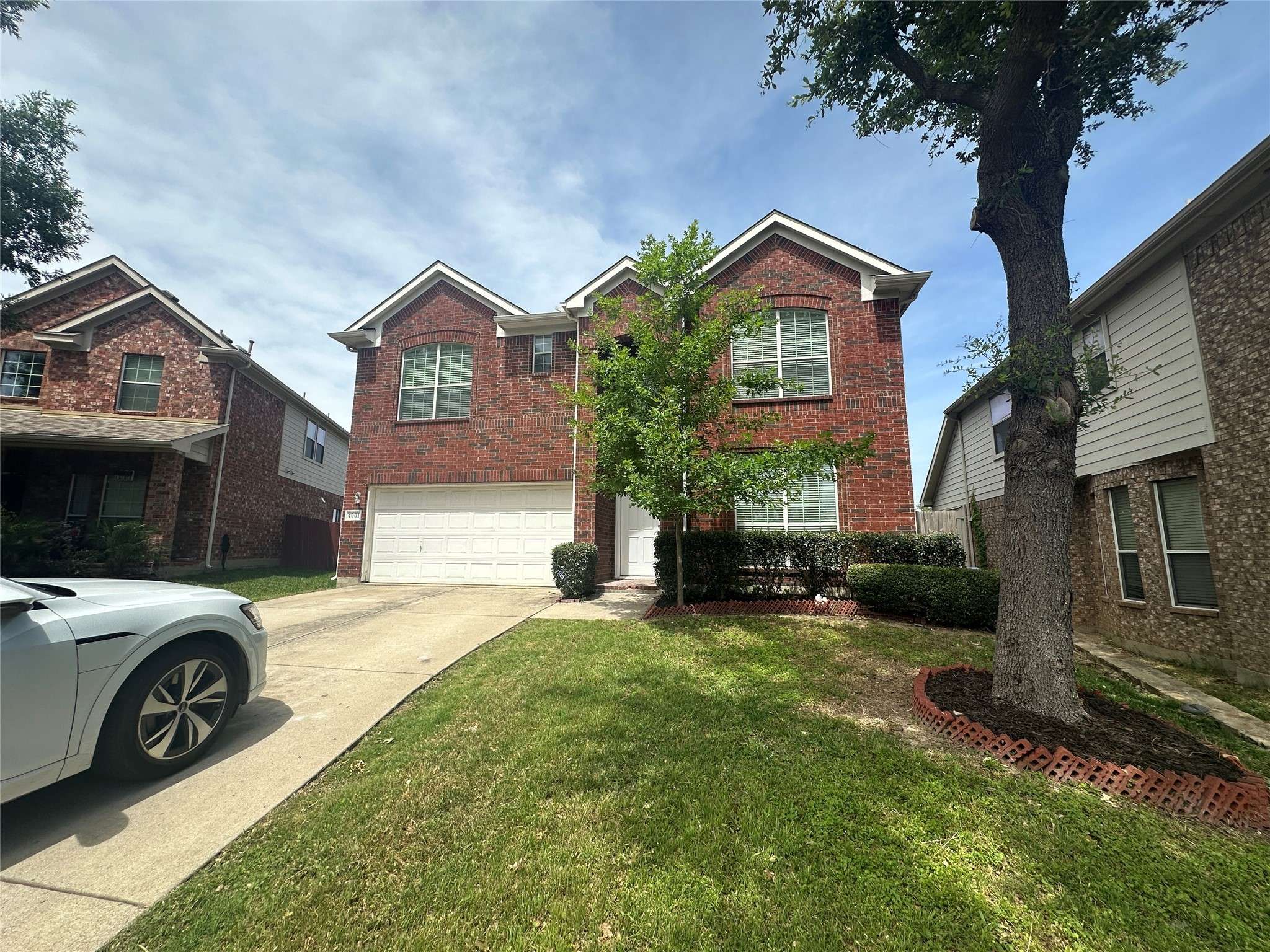 4001 Three Oaks DR, Garland, TX 75040