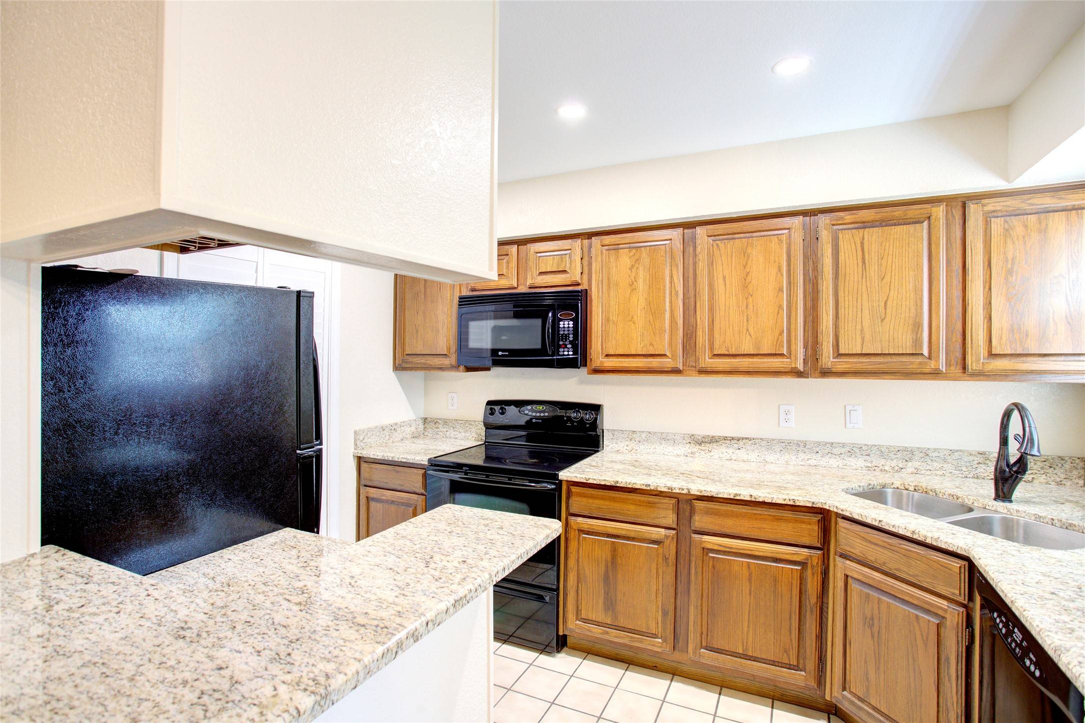 Arlington, TX 76011,1304 Harwell DR #4811