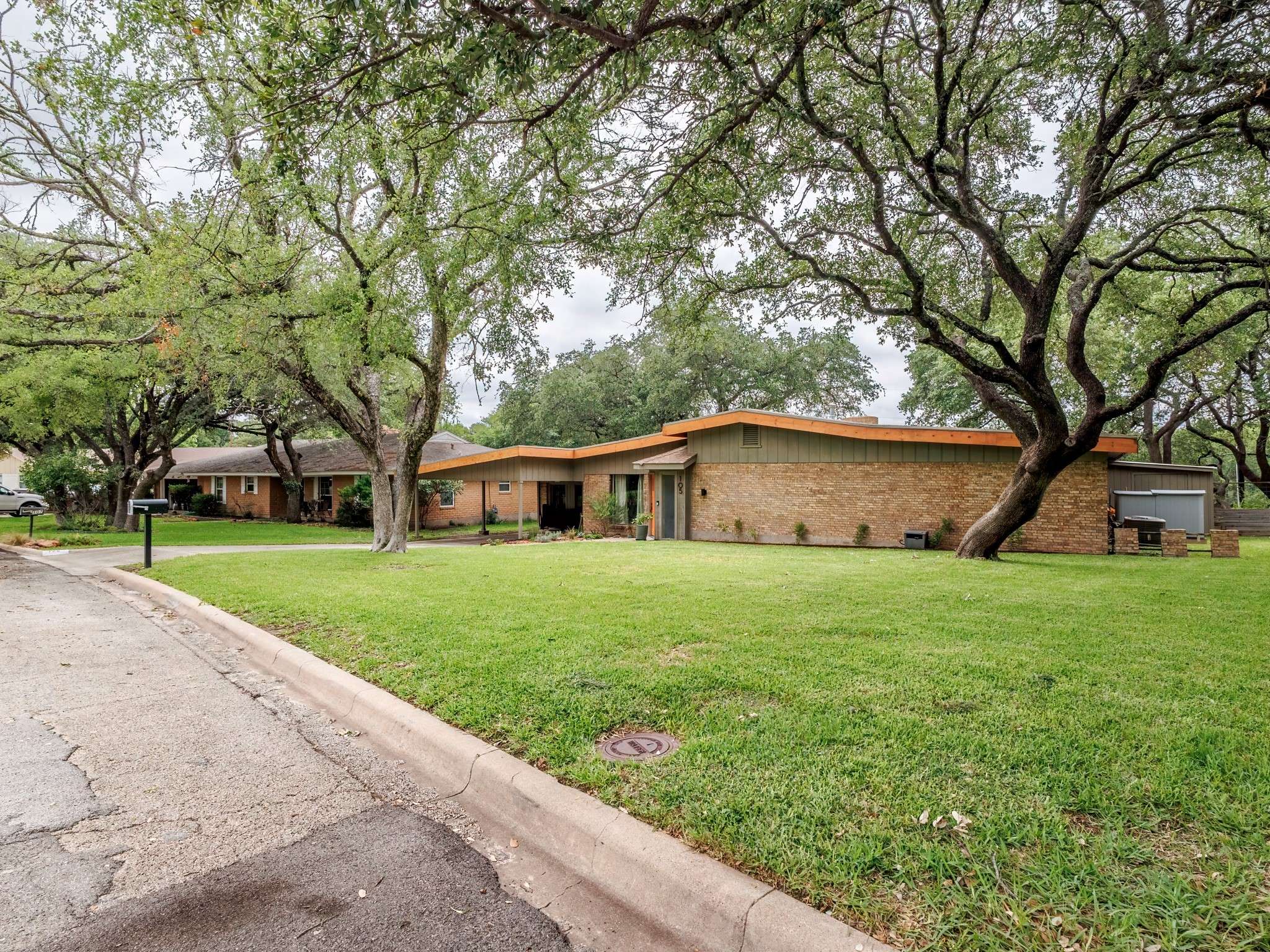 Brownwood, TX 76801,105 Lakeview CT