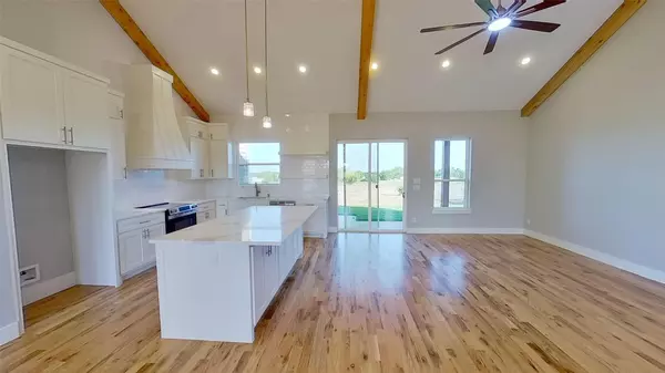 Alvarado, TX 76009,8300 Kelly LN