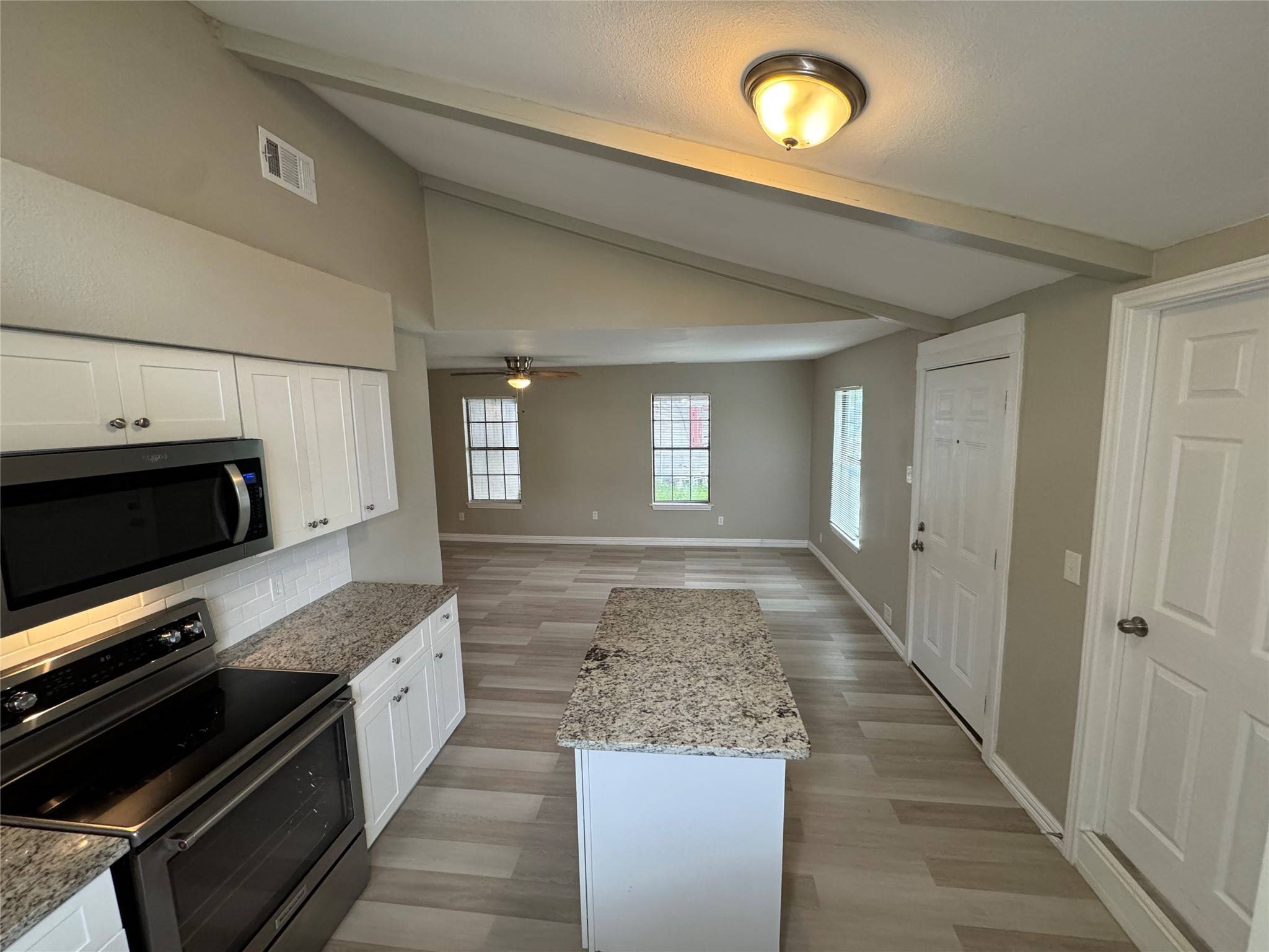 Celeste, TX 75423,212 N 3rd ST
