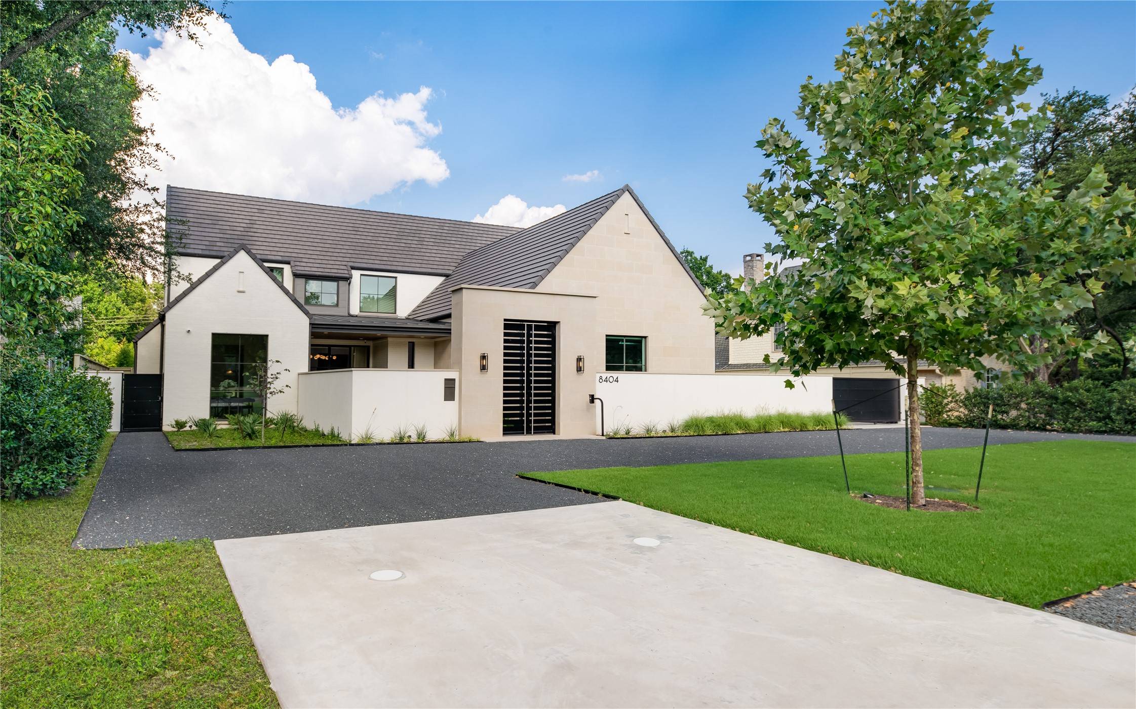 8404 Swananoah RD, Dallas, TX 75209