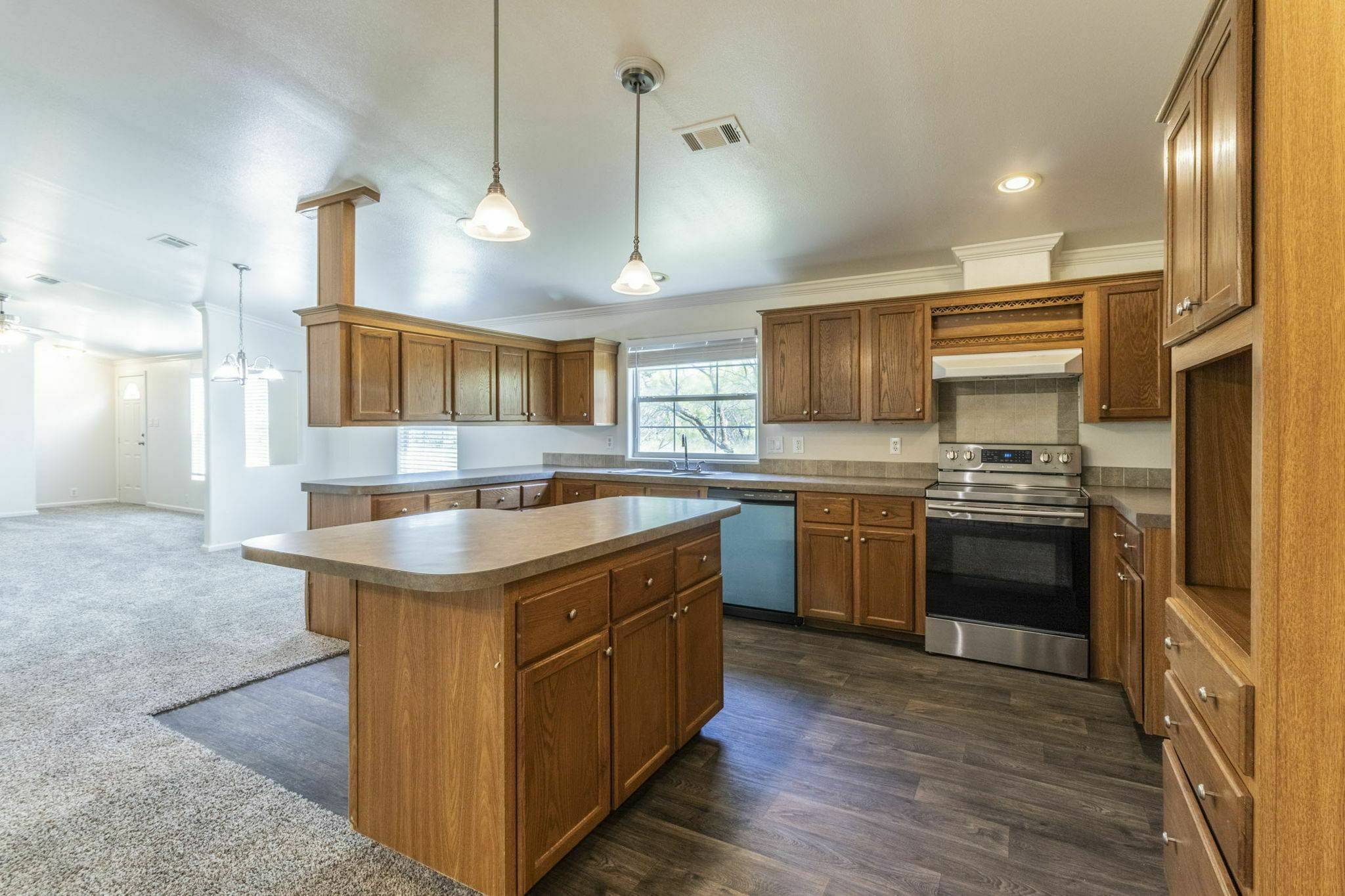 Jacksboro, TX 76458,1432 Berry Dairy RD