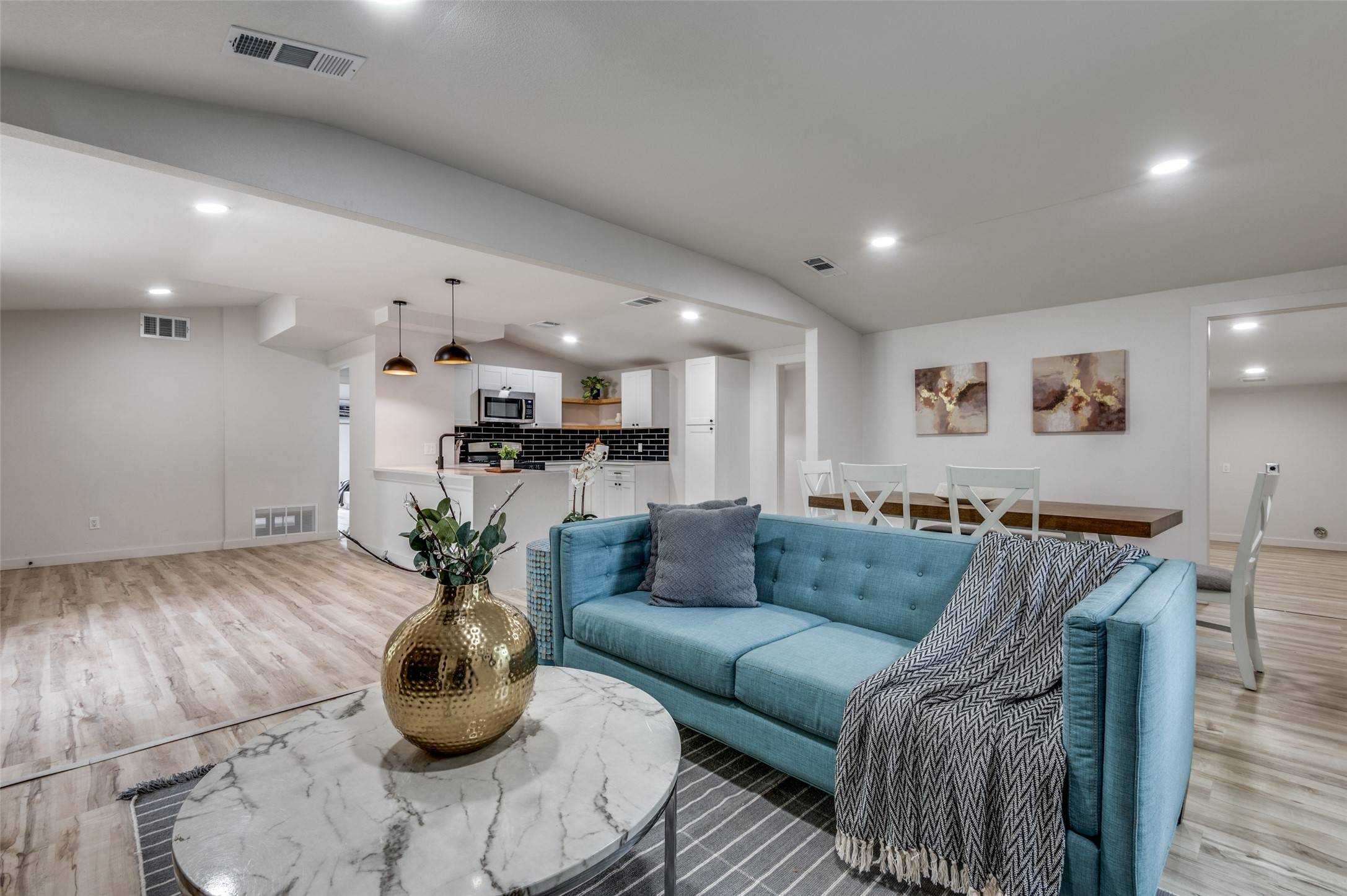 Garland, TX 75041,122 Wallace DR