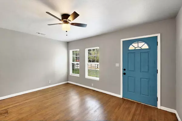 Fort Worth, TX 76110,3617 Willing AVE