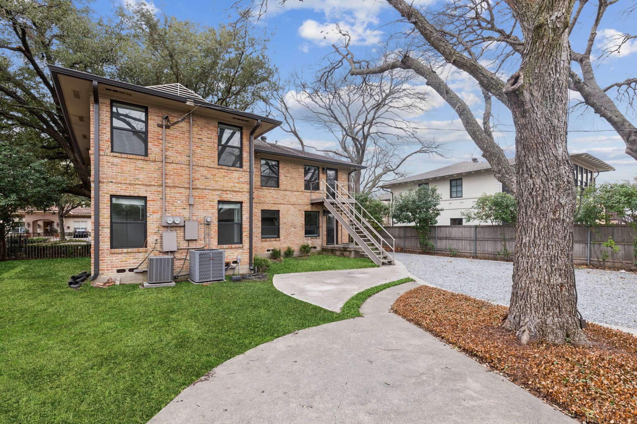 Dallas, TX 75225,6723 Del Norte LN