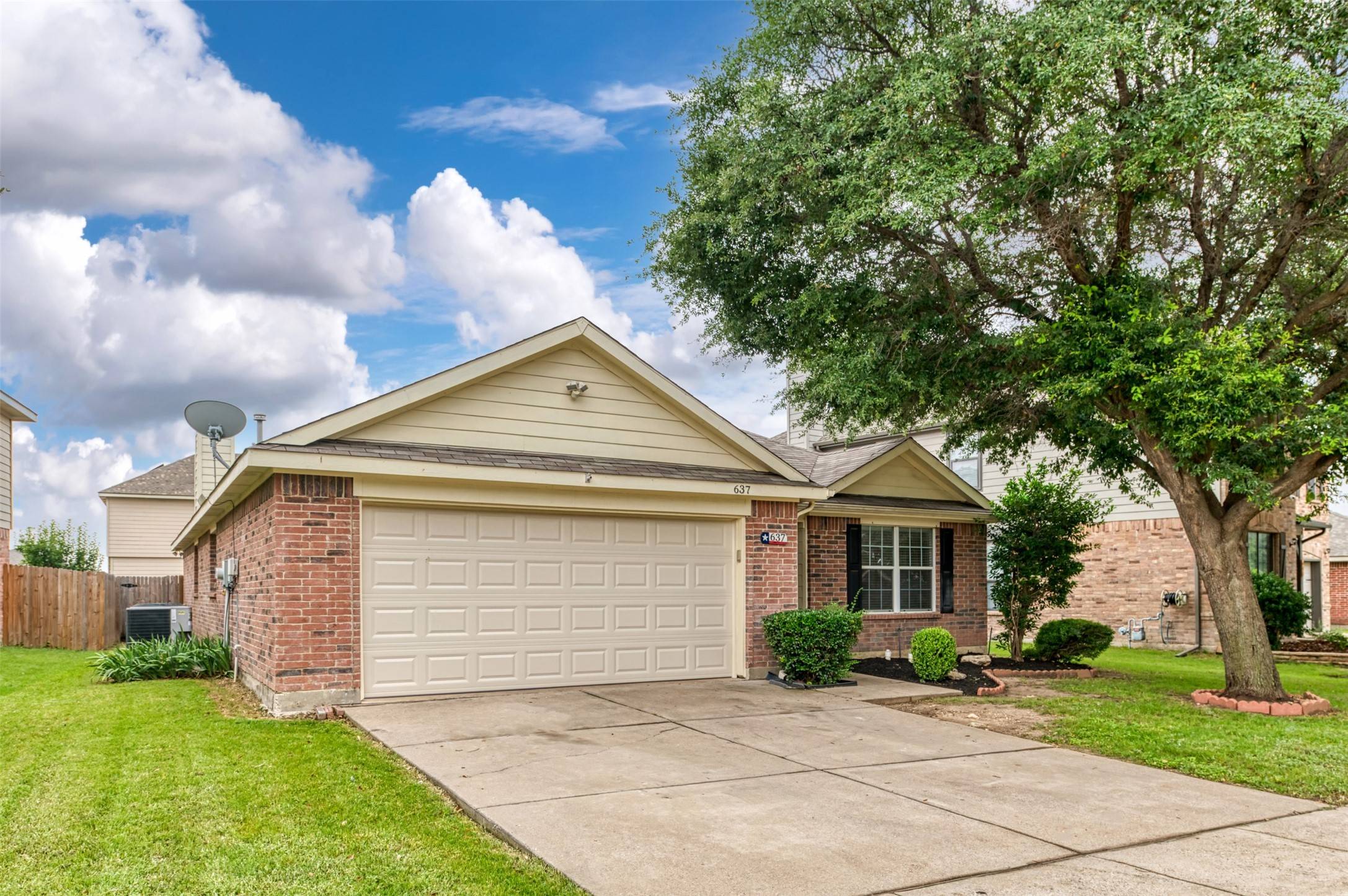 637 Stirrup Bar DR, Fort Worth, TX 76179
