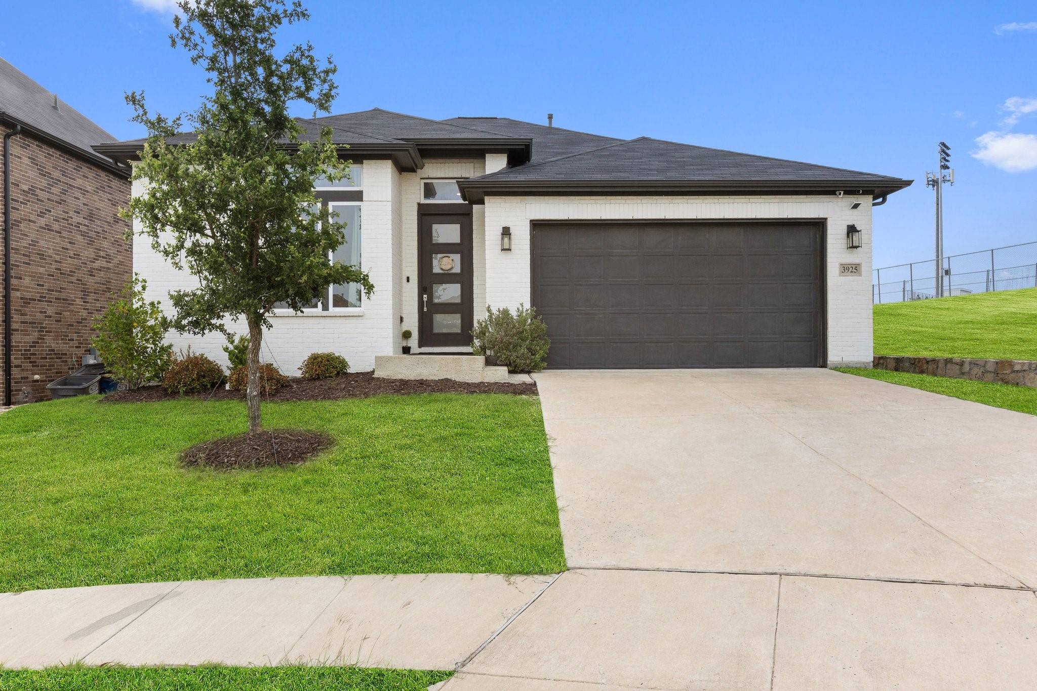 3925 Fairmount CT, Sachse, TX 75048