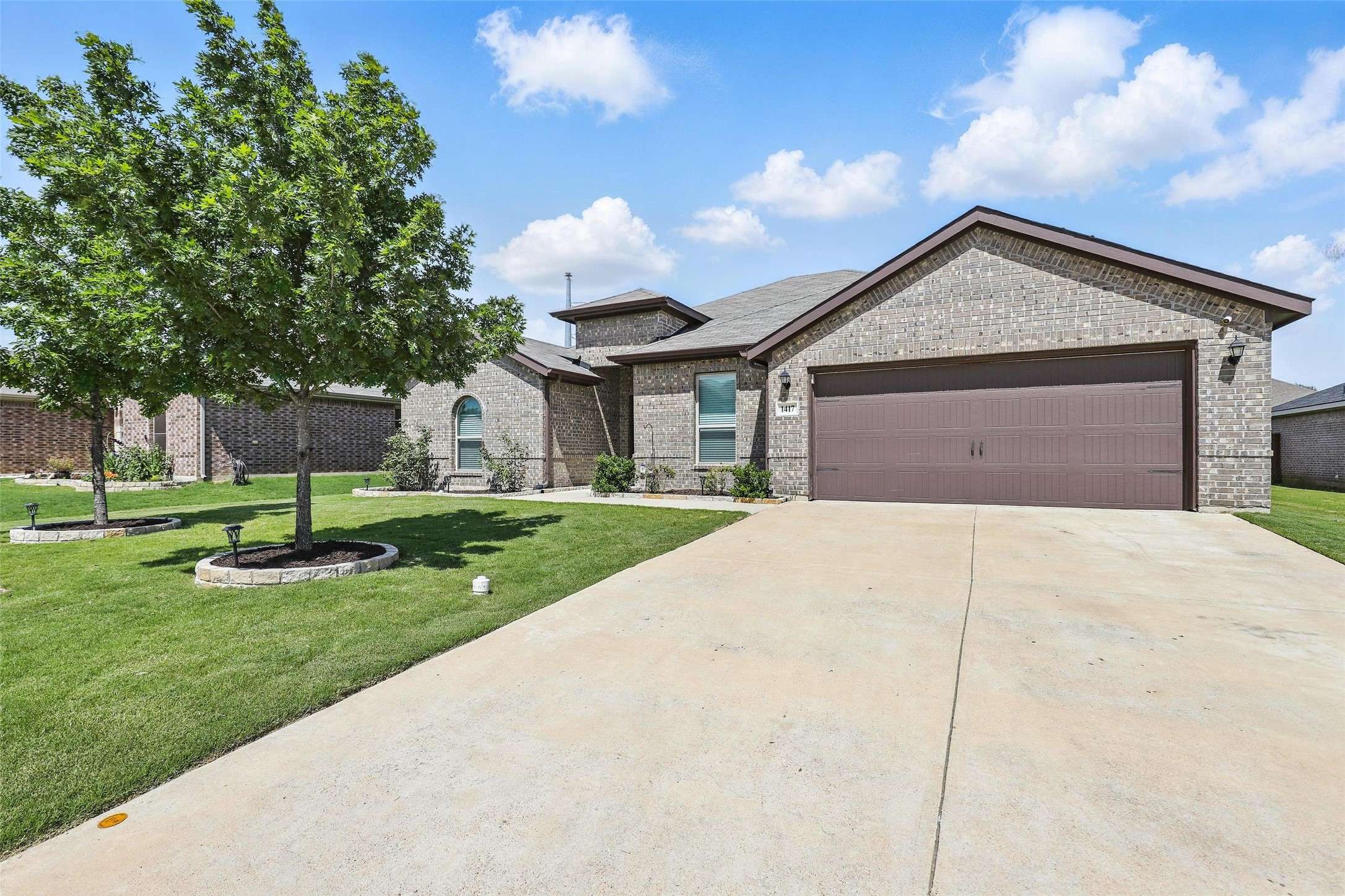 1417 Grassy Meadows DR, Burleson, TX 76058