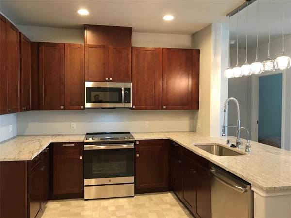1220 W Trinity Mills RD #3012, Carrollton, TX 75006
