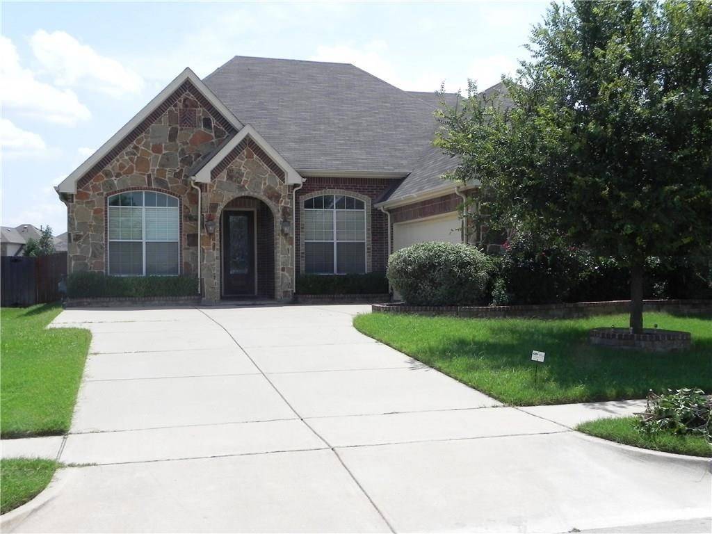 2351 Collin DR, Grand Prairie, TX 75052