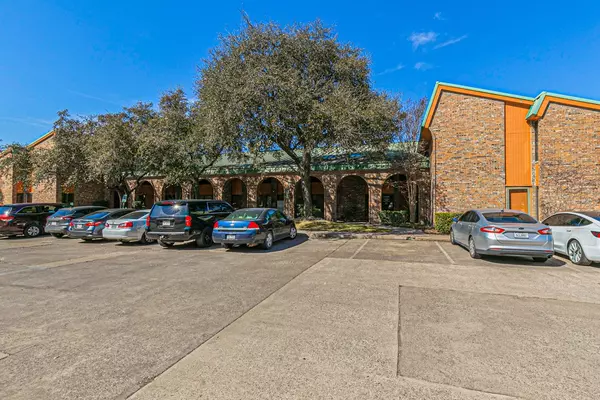 12989 Jupiter RD #105, Dallas, TX 75238