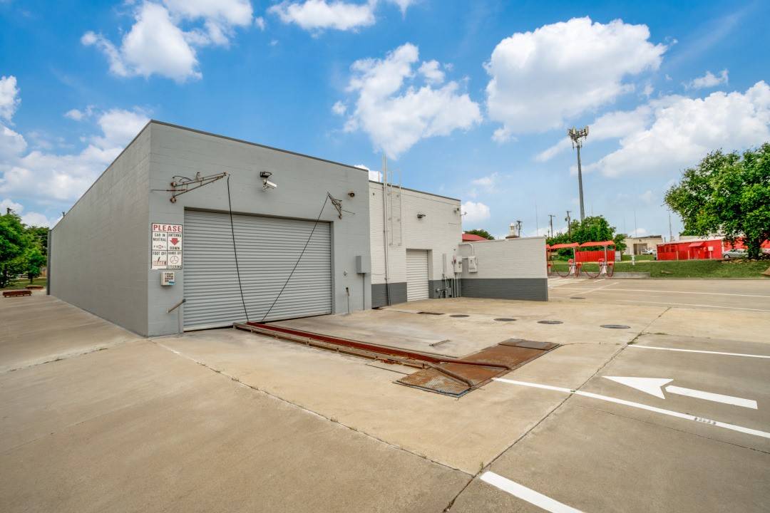 Cedar Hill, TX 75104,115 W Belt Line RD