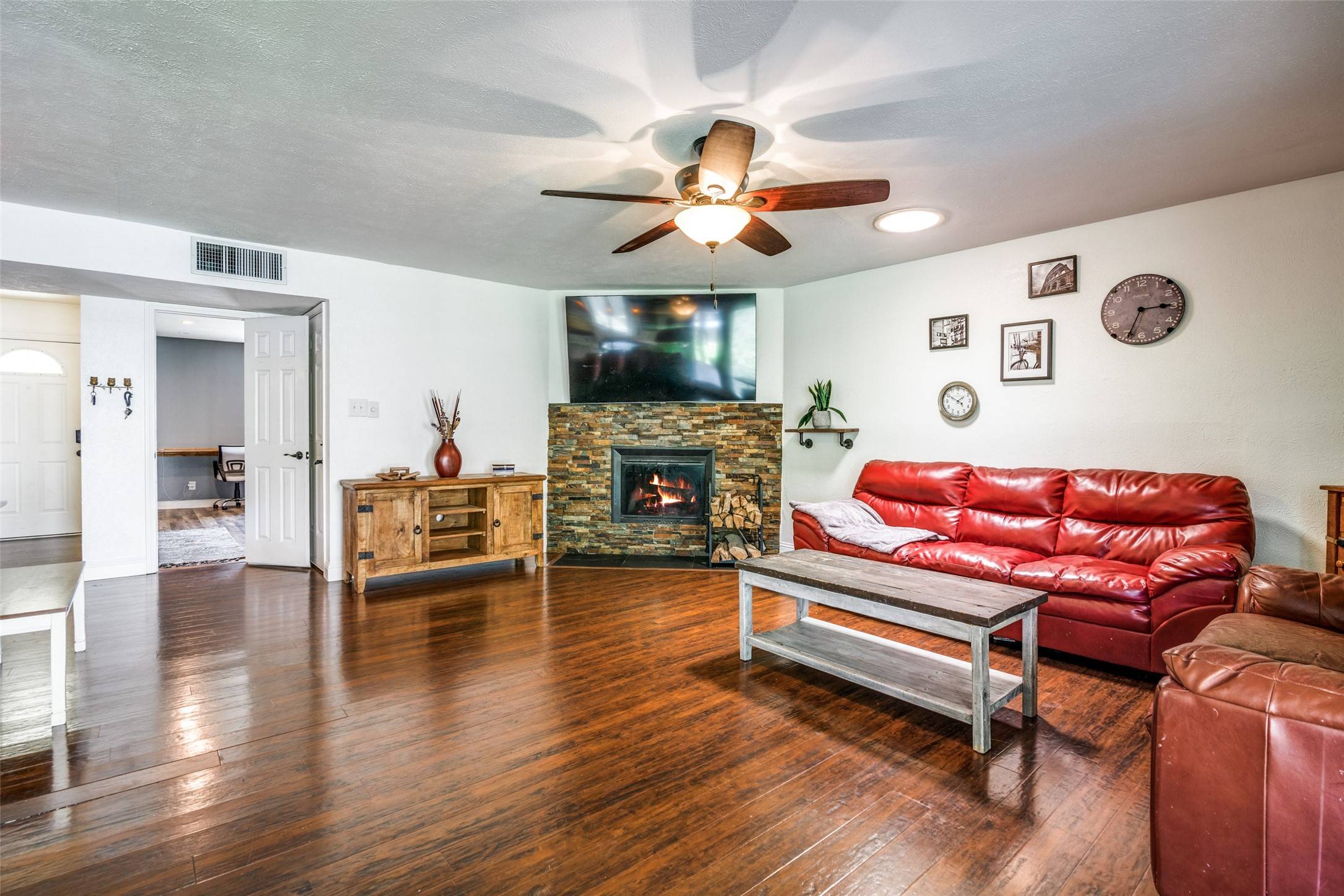 Forney, TX 75126,400 Forestwood DR