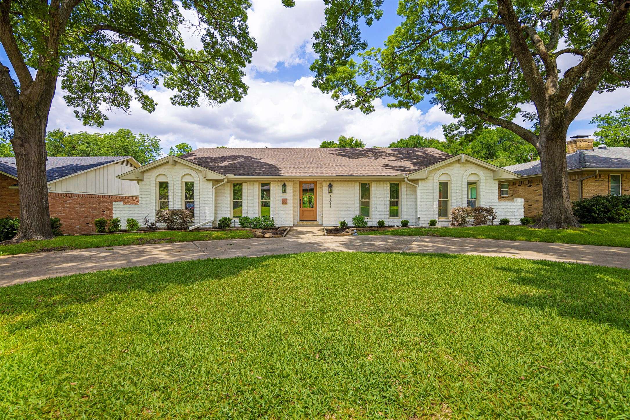 11011 Carissa DR, Dallas, TX 75218