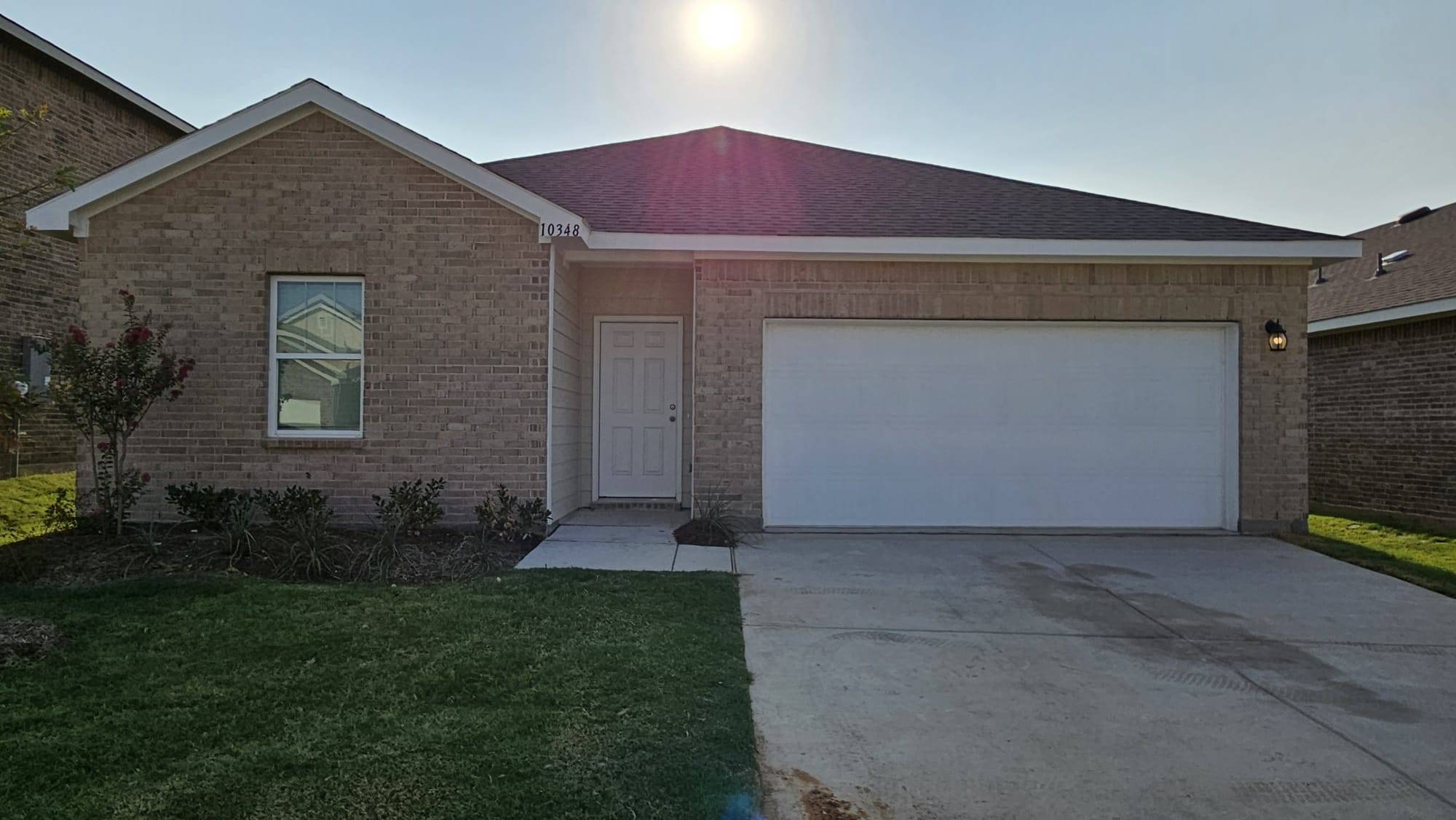 10348 Rosegreen LN, Fort Worth, TX 76036