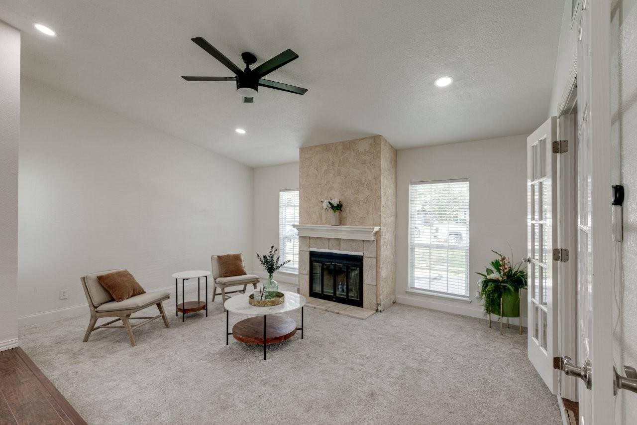 Garland, TX 75043,3510 Knoll Point DR