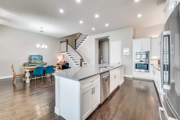 Carrollton, TX 75010,4220 Colton DR