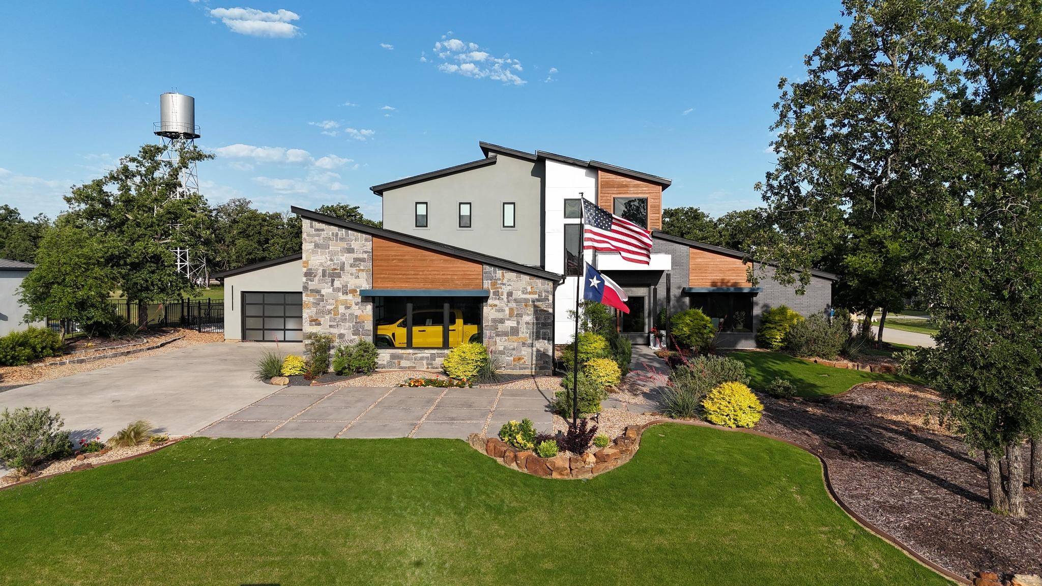 305 Pearson Pond TRL, Copper Canyon, TX 76226