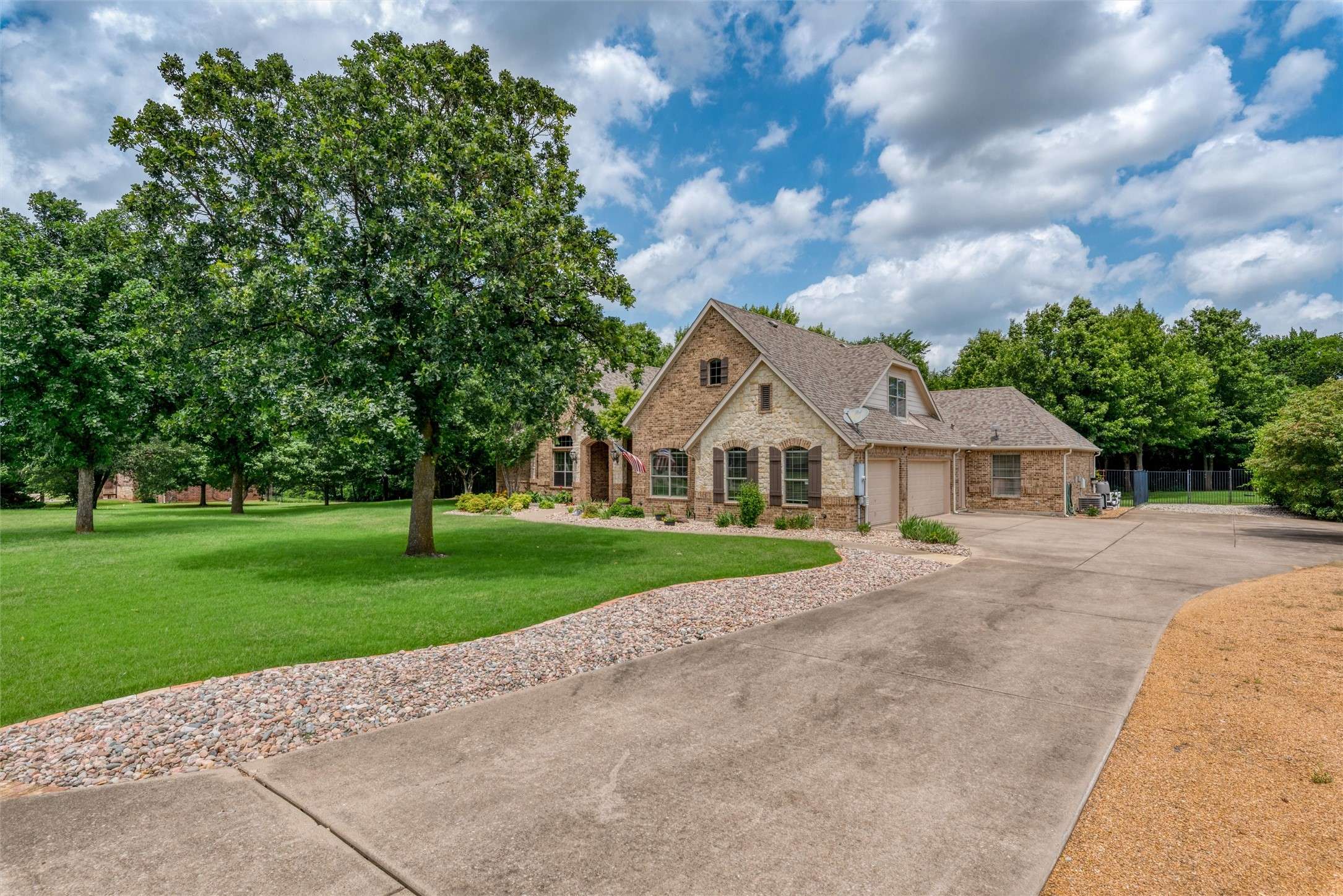 Gunter, TX 75058,136 Whispering Winds DR