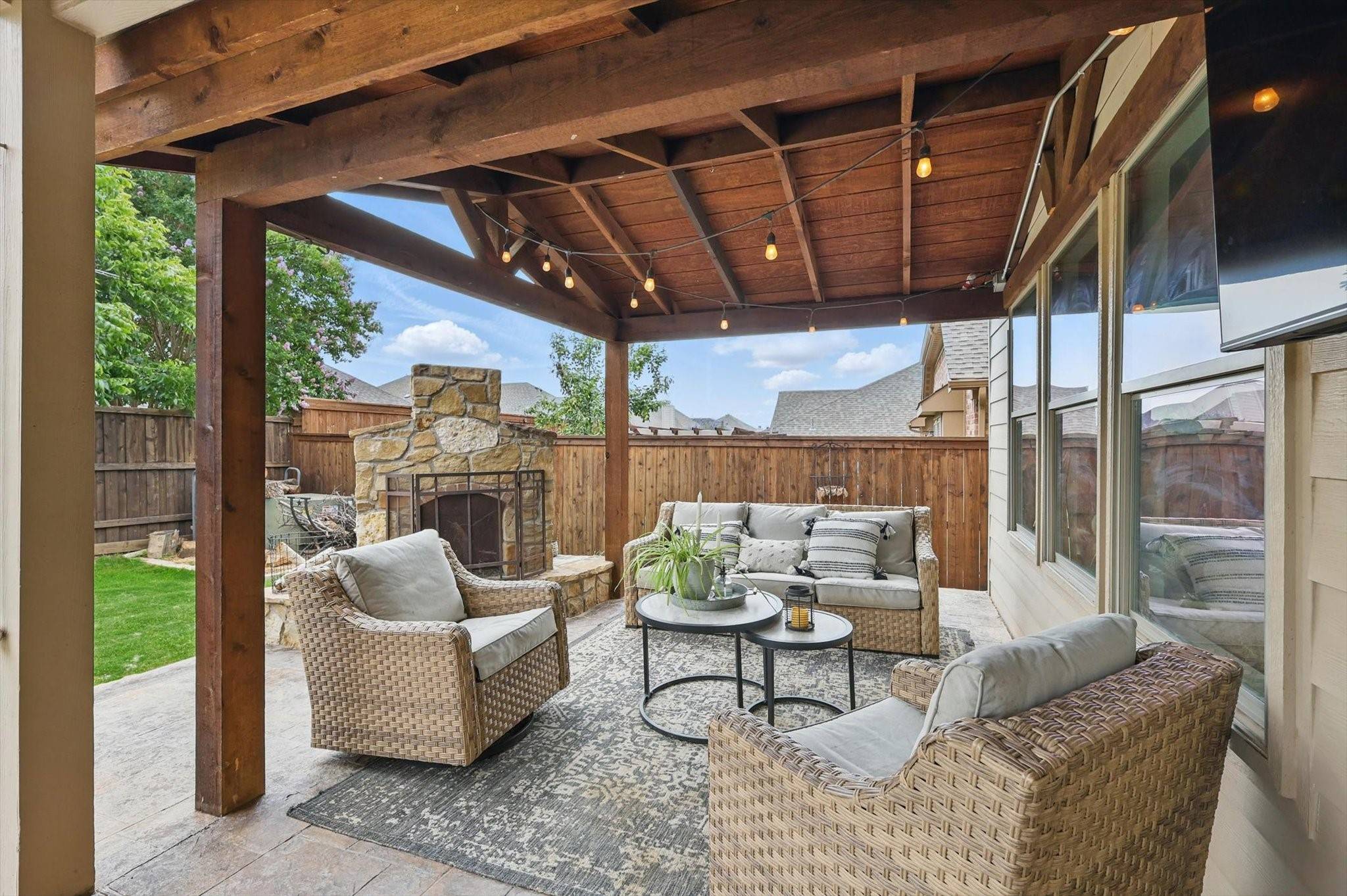 3964 Hunter Peak RD, Fort Worth, TX 76262