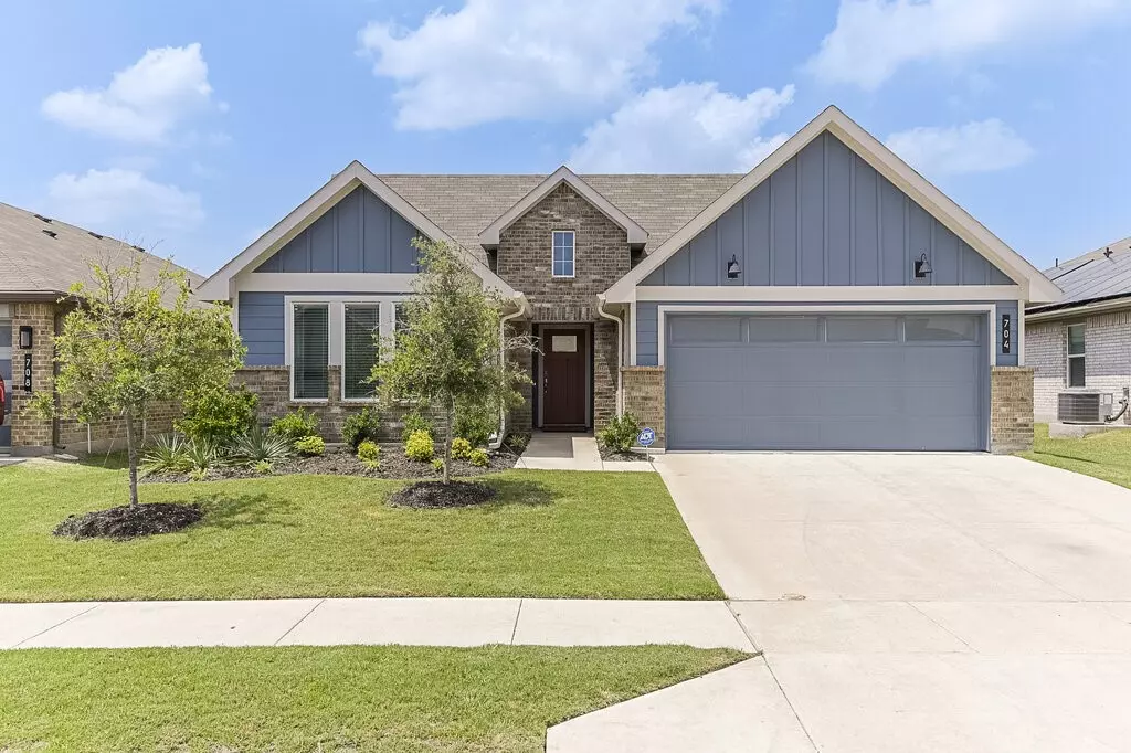 Alvarado, TX 76009,704 Griffith Park TRL
