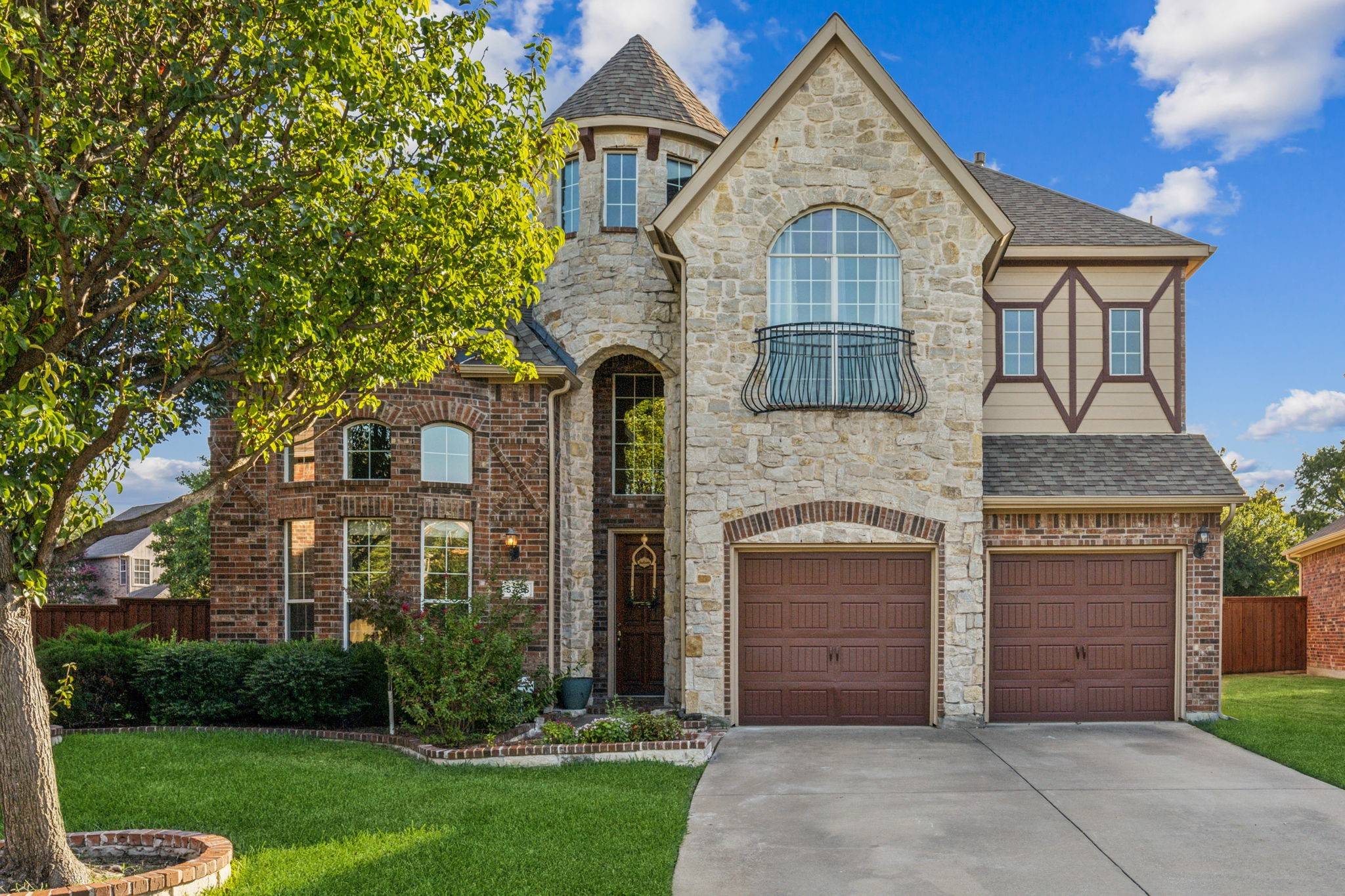 5736 New Castle DR, Richardson, TX 75082