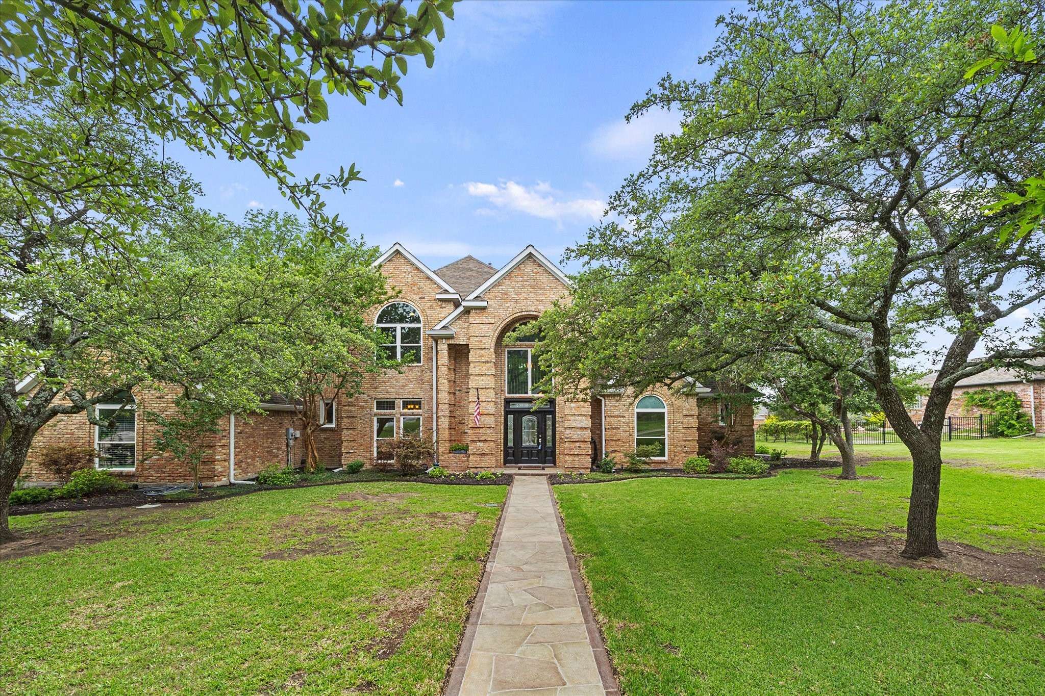 820 Windlake CIR, Heath, TX 75032