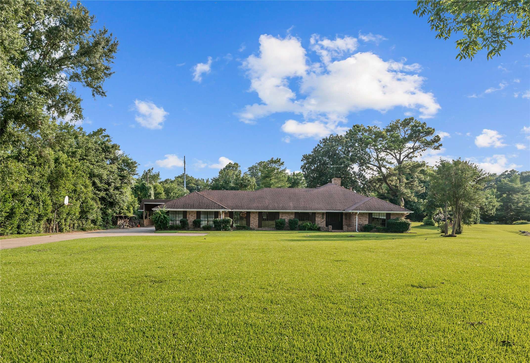 937 Audubon PL, Shreveport, LA 71105