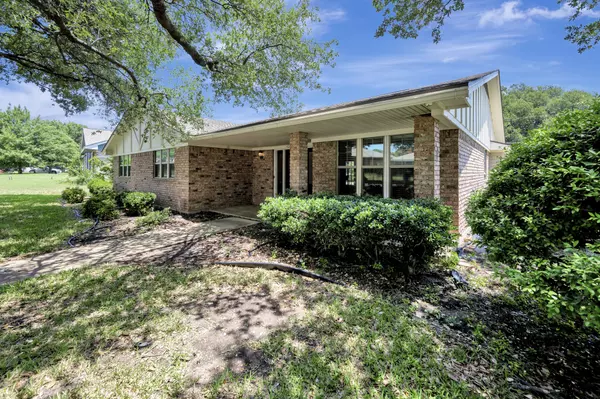 Fort Worth, TX 76133,4228 Toledo AVE