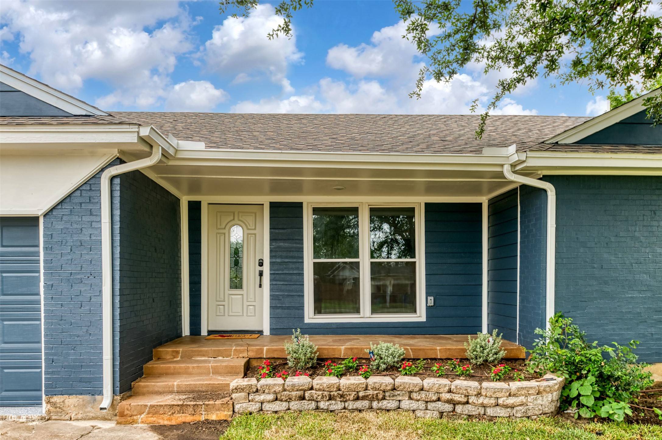 Grapevine, TX 76051,1413 Hill ST