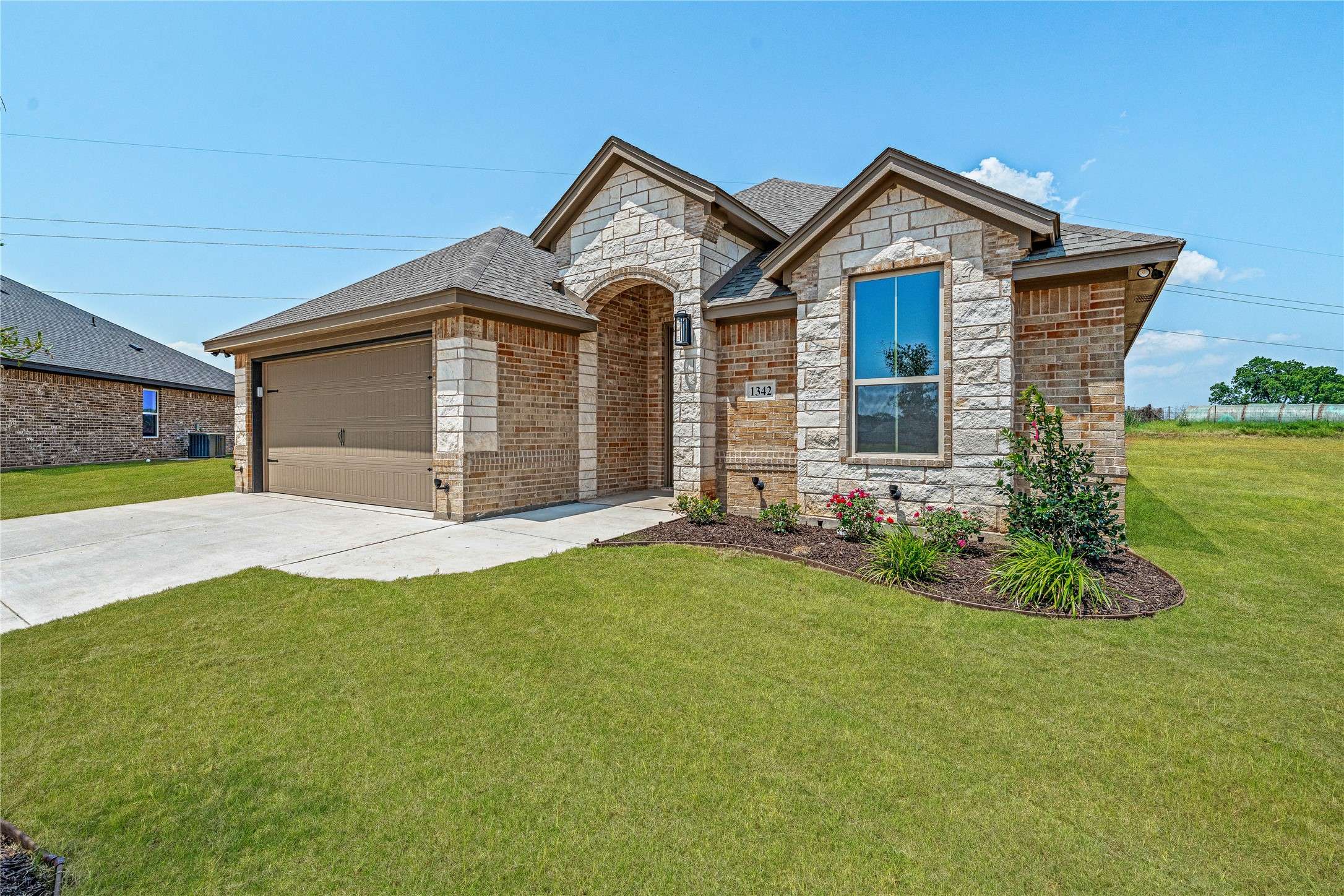 1342 Oleander DR, Tolar, TX 76476