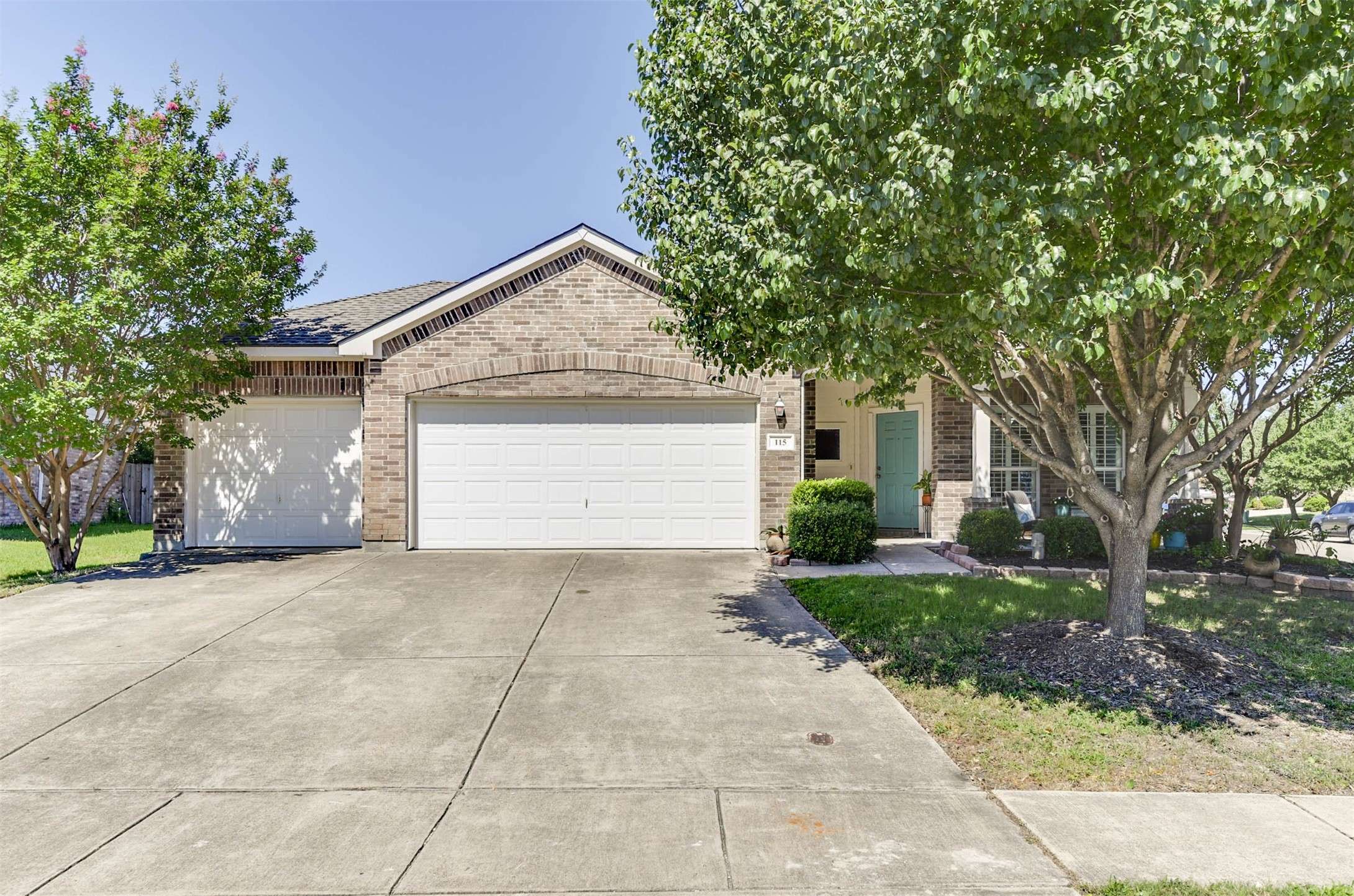 Waxahachie, TX 75165,115 Roundup RD