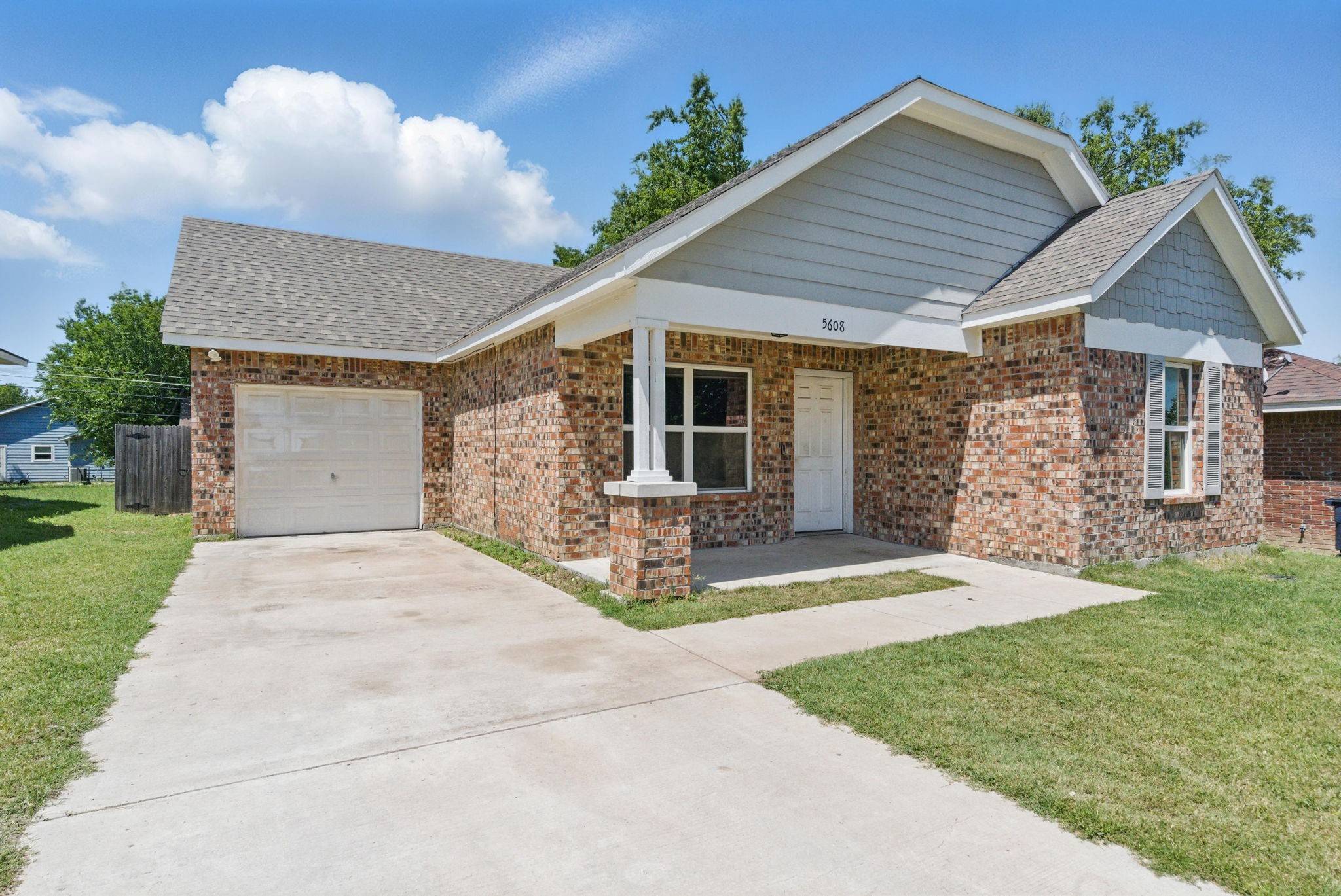 5608 Humbert AVE, Fort Worth, TX 76107