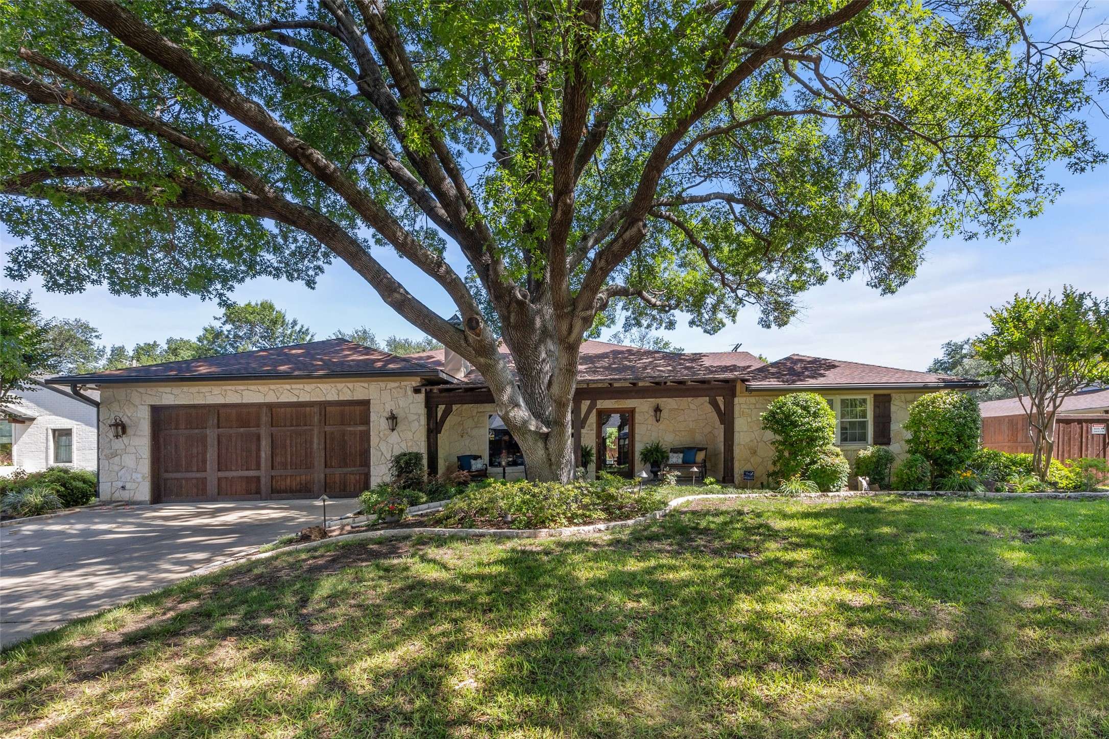Fort Worth, TX 76109,3904 Ann Arbor CT