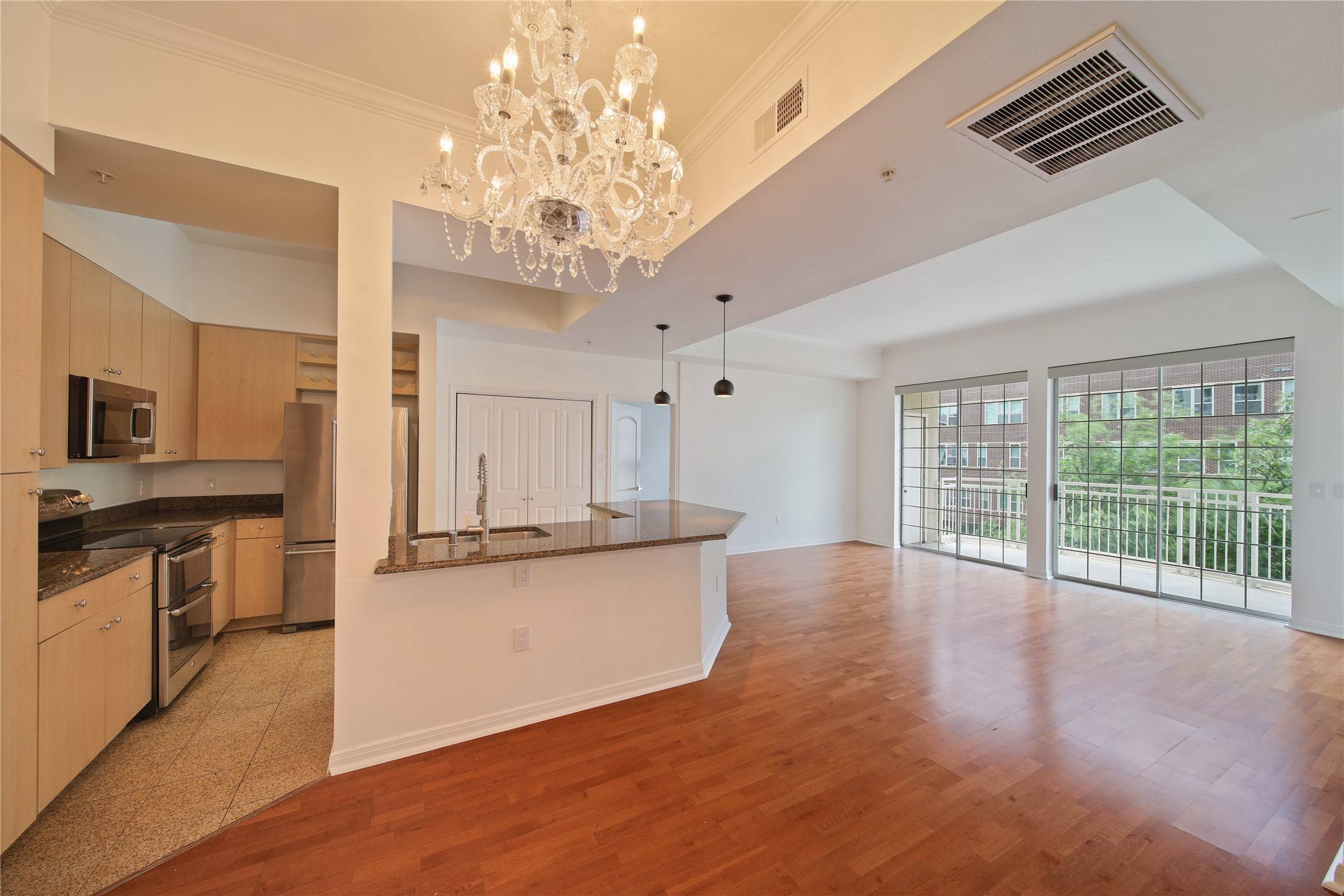 Dallas, TX 75219,3225 Turtle Creek BLVD #320