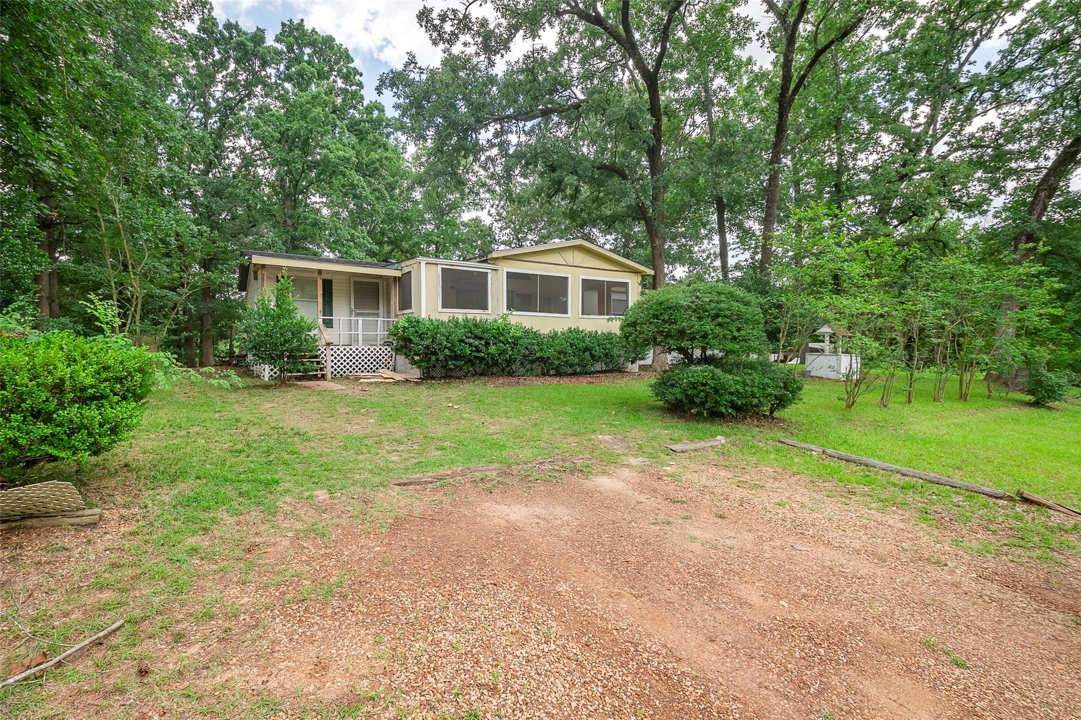 201 W Elm DR, Murchison, TX 75778