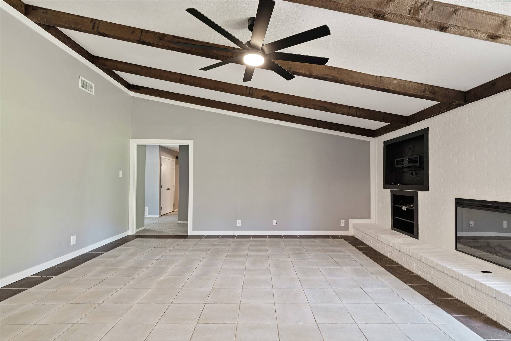 Clarksville, TX 75426,99 1363