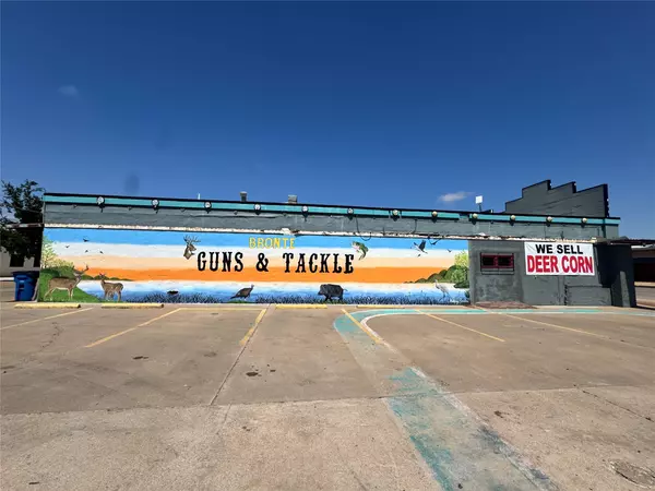 Bronte, TX 76933,103 W Main ST