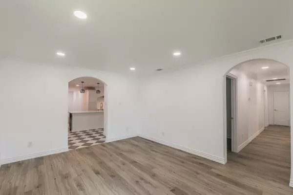 Dallas, TX 75224,1812 Boyd ST