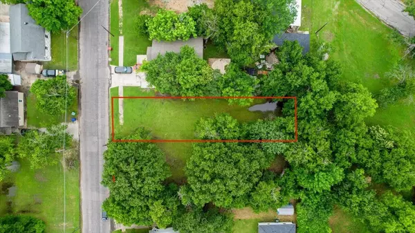 209 E College ST, Sherman, TX 75090