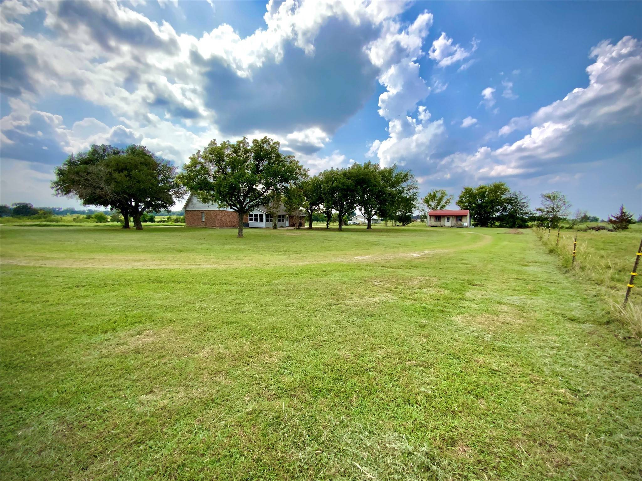 Groesbeck, TX 76642,1409 W Trinity