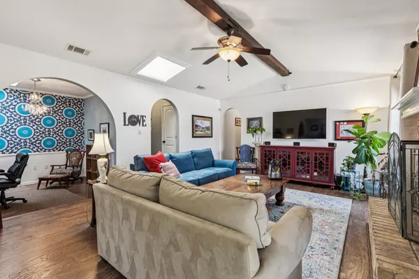 Arlington, TX 76015,4008 Lynbrook LN