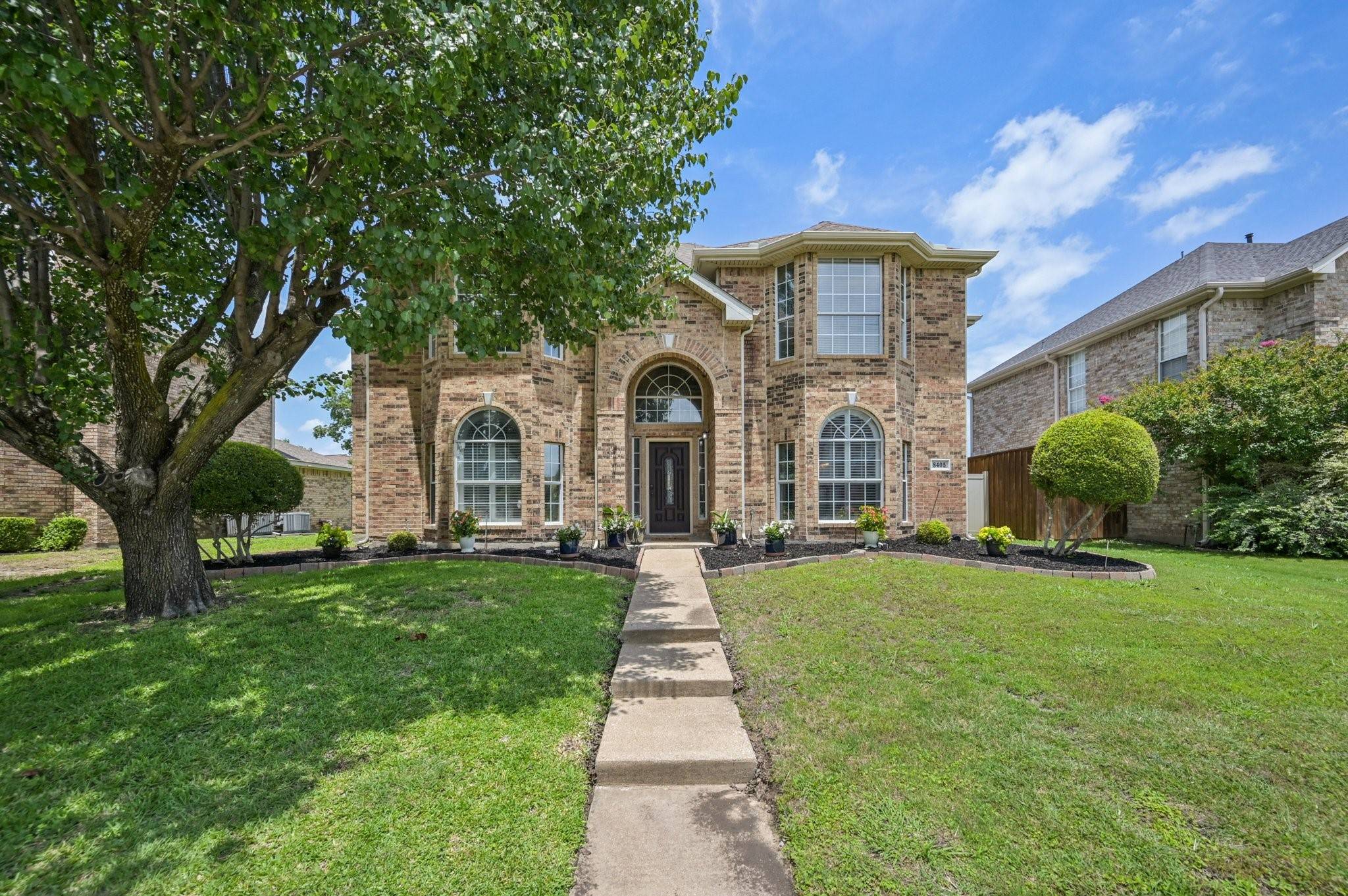 8405 Luna DR, Rowlett, TX 75088