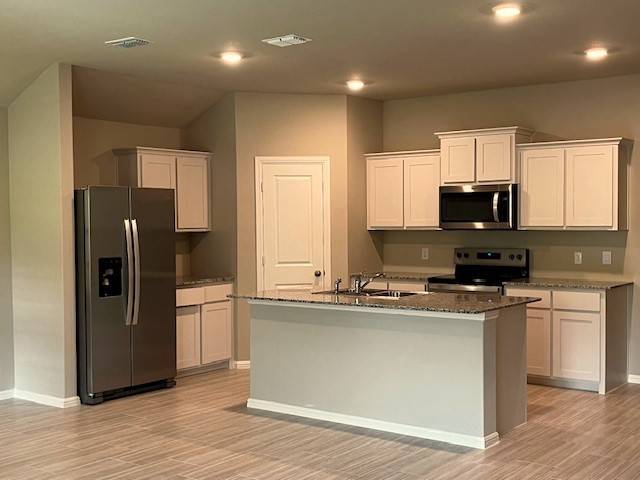 Cleburne, TX 76033,333 Wildrose CIR