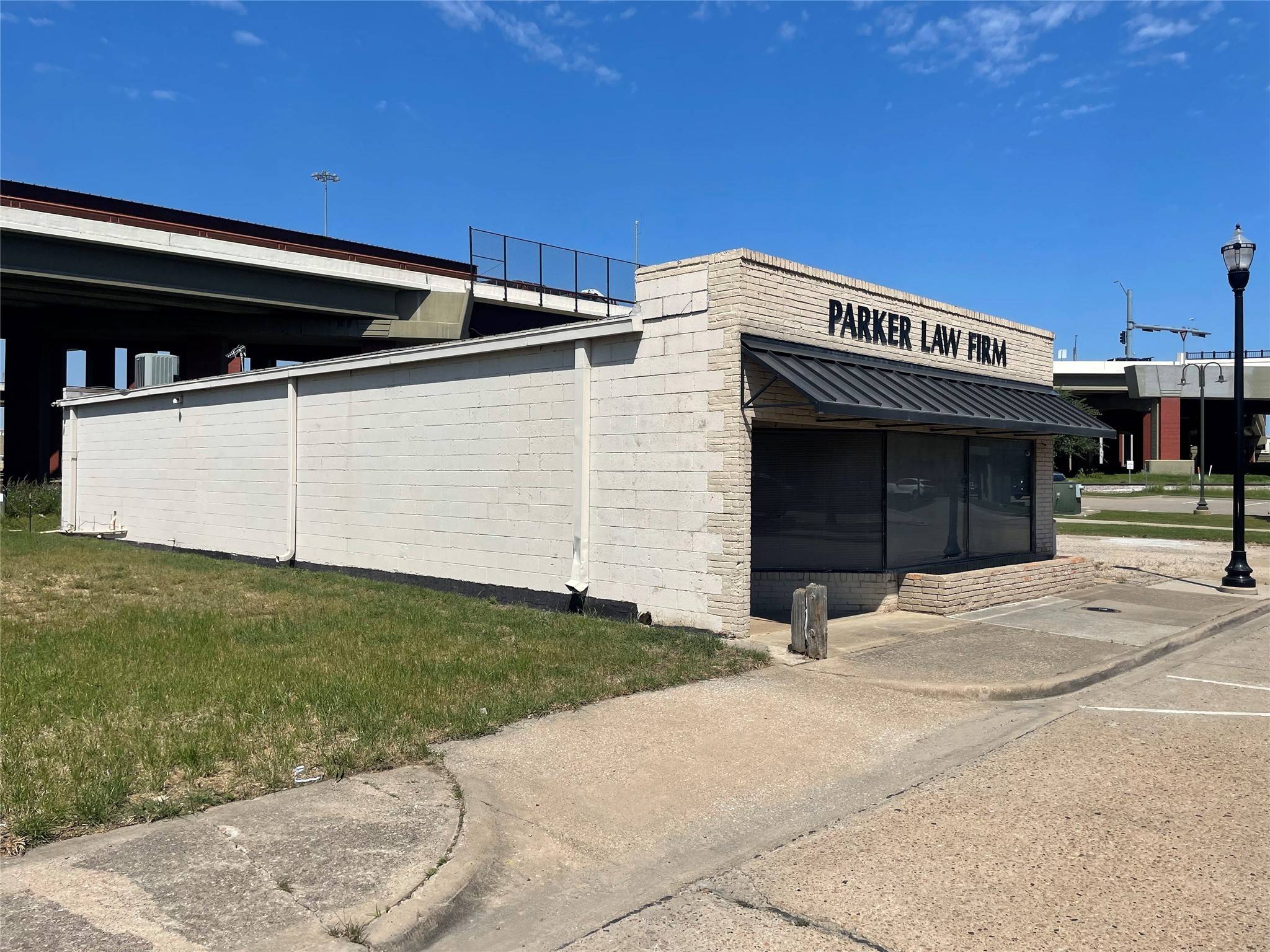 1012 S Elm ST, Carrollton, TX 75006