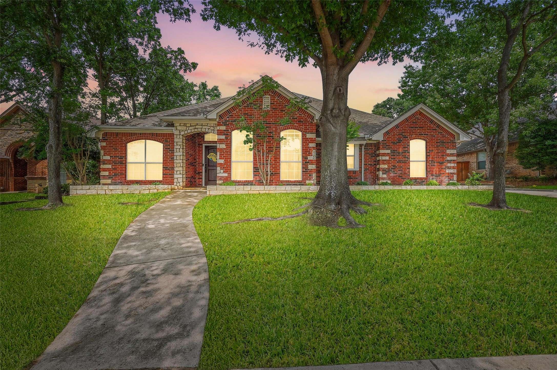 North Richland Hills, TX 76182,7917 Chapelwood DR