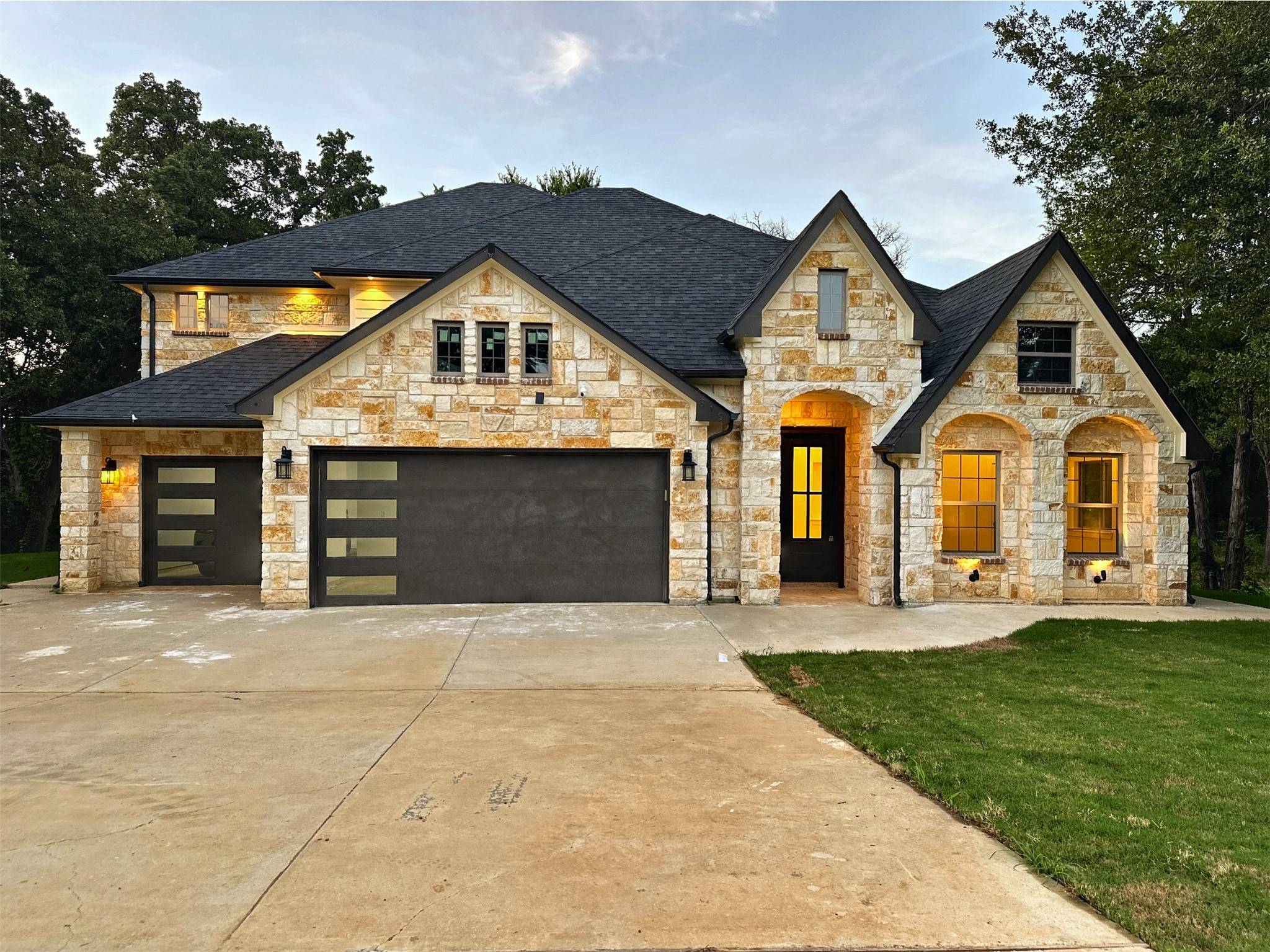 819 Vz County Road 2715, Mabank, TX 75147