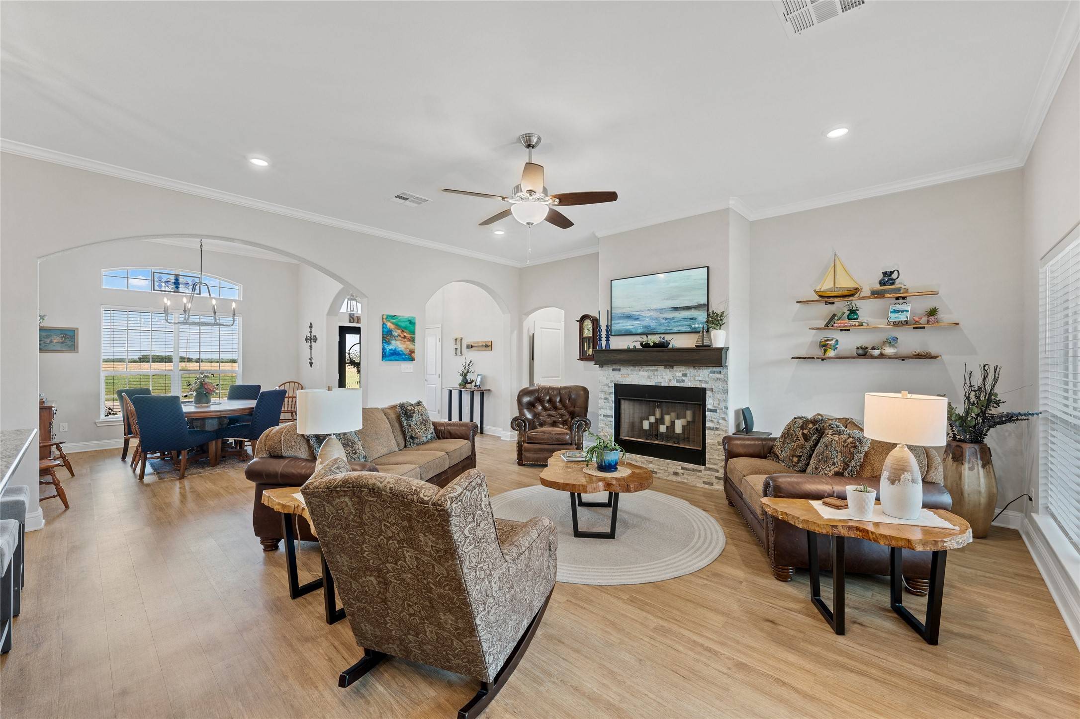 Robinson, TX 76706,386 Frederick DR