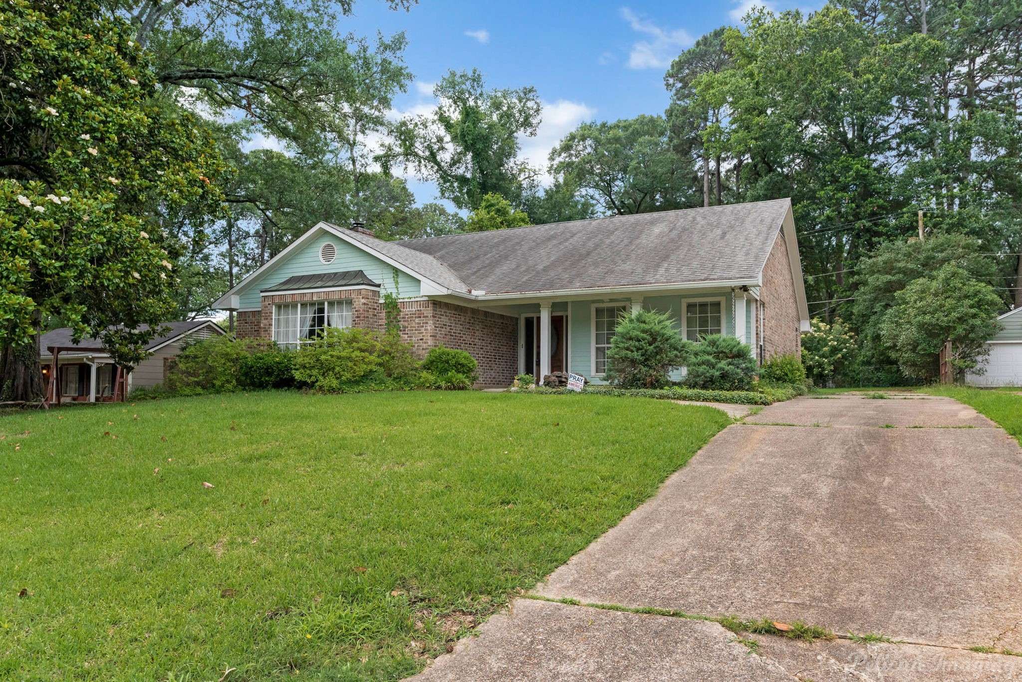 Shreveport, LA 71106,605 Erie ST